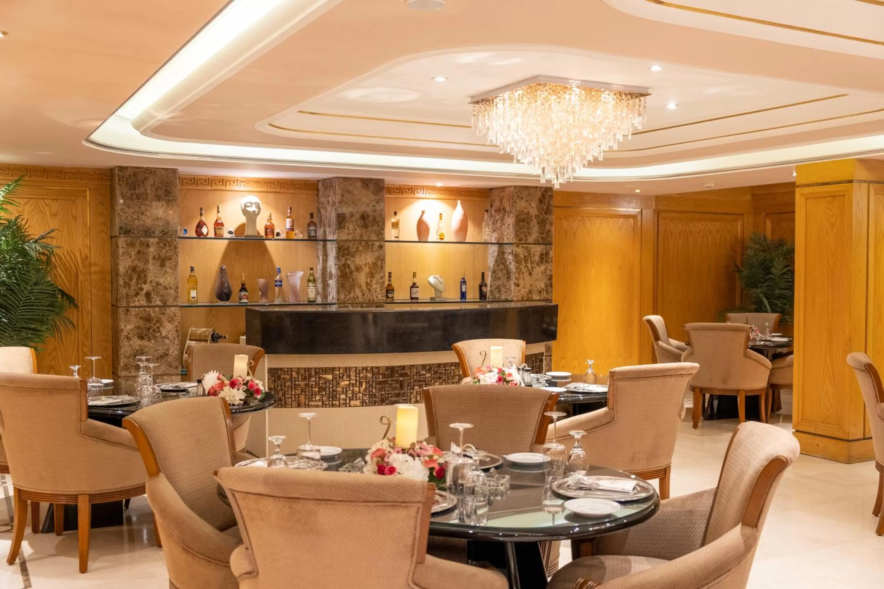 Restaurant/places to eat in Amman International Hotel