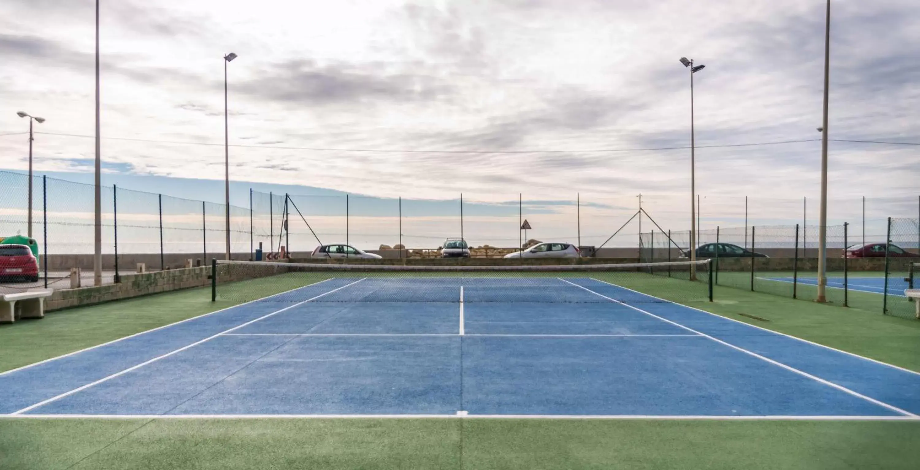 Tennis court, Other Activities in Hotel Albahia Alicante