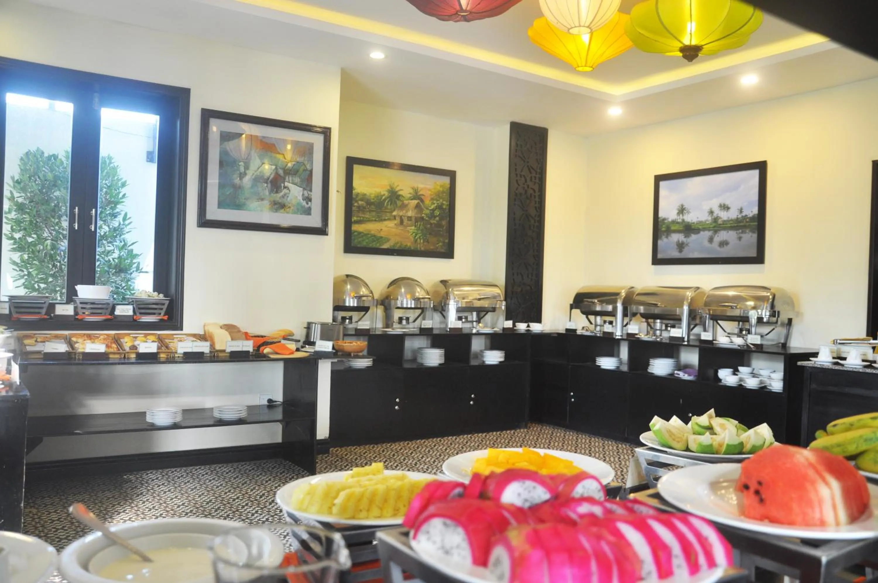 Restaurant/places to eat in River Suites Hoi An