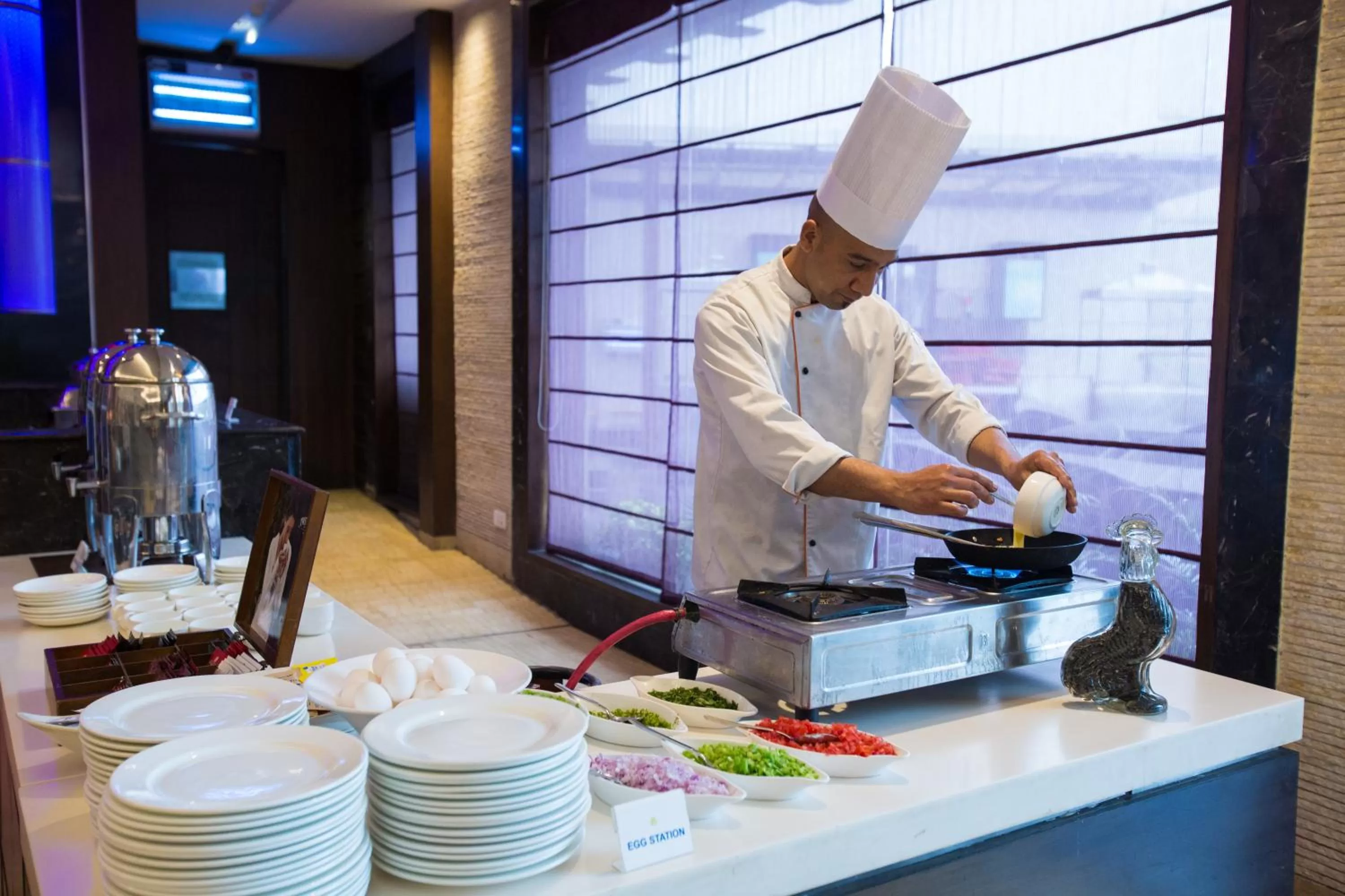 Food in Golden Tulip Chandigarh, Panchkula