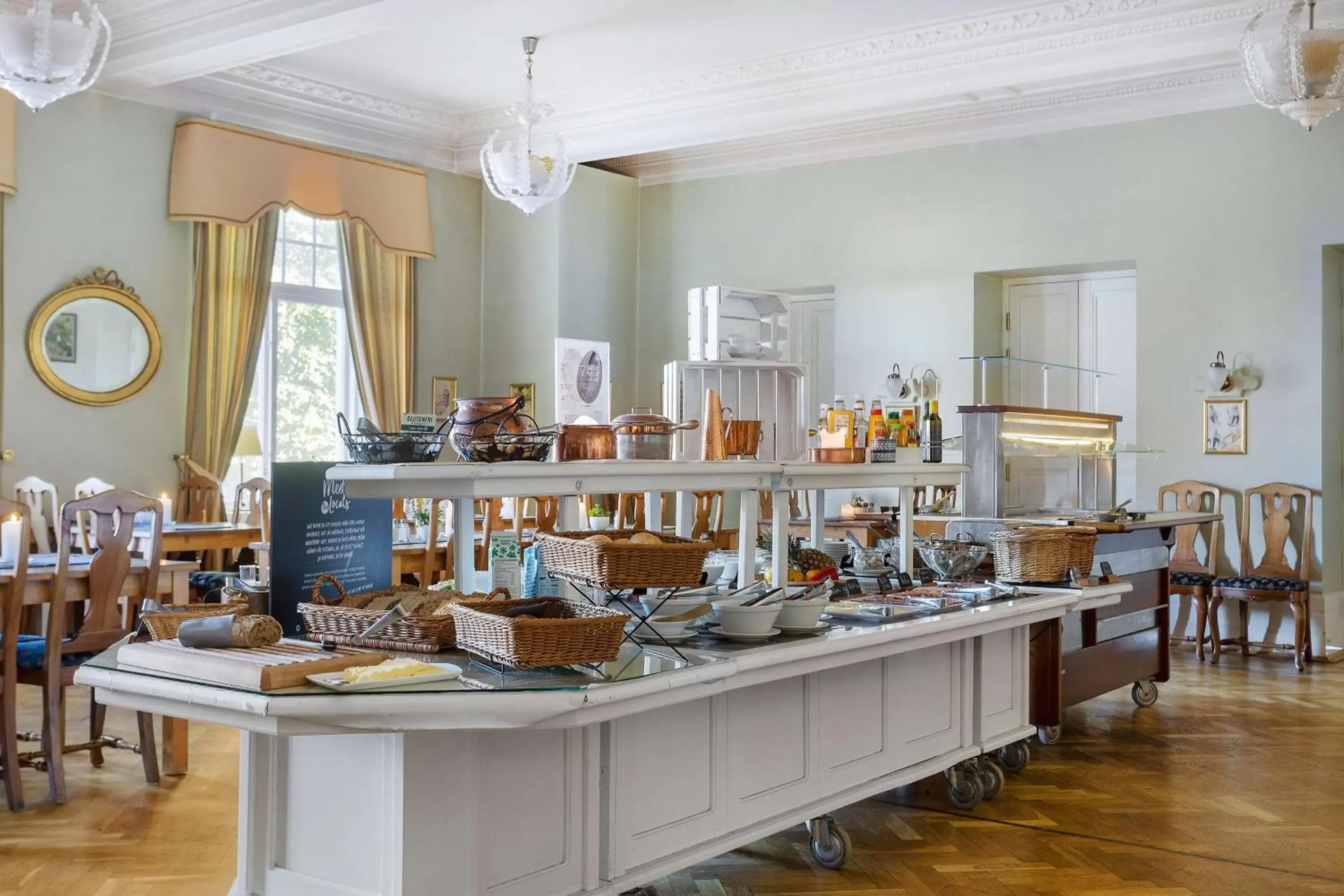 Breakfast in Amals Stadshotell, BW Signature Collection Breakfast in Amals Stadshotell, BW Signature Collection