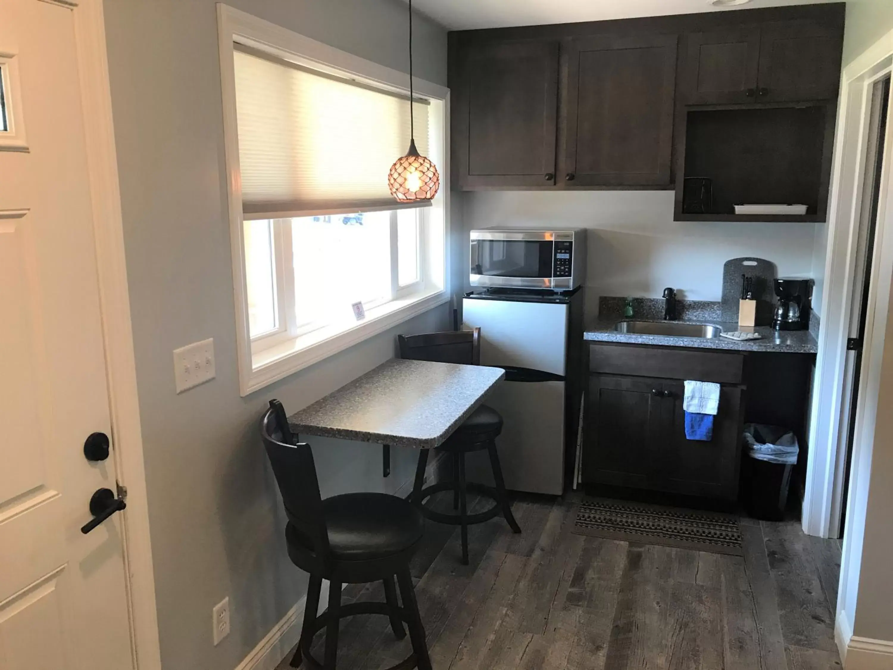 Kitchen or kitchenette, Kitchen/Kitchenette in Blue Lagoon Resort