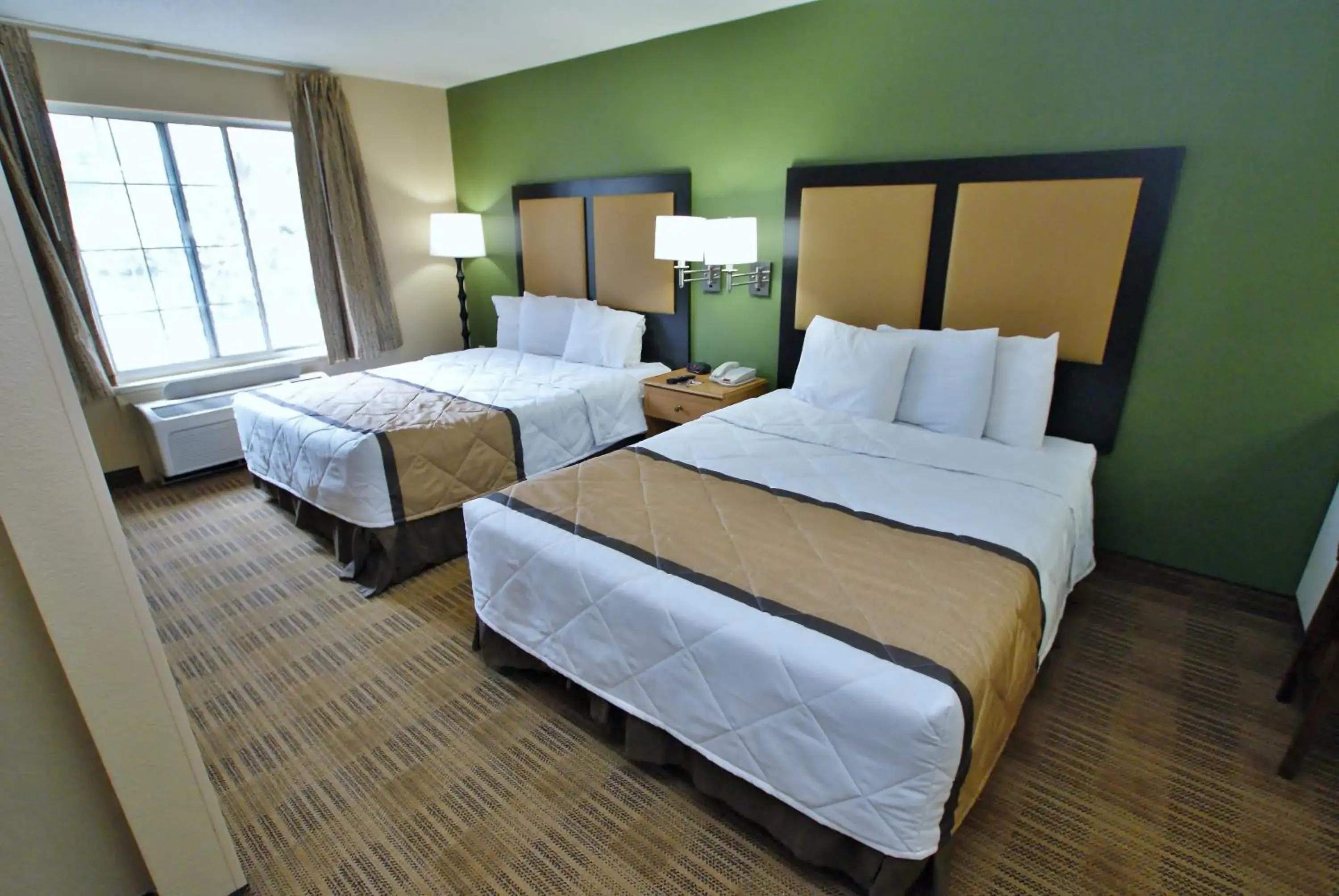Bed in Extended Stay America Suites - Fort Lauderdale - Davie