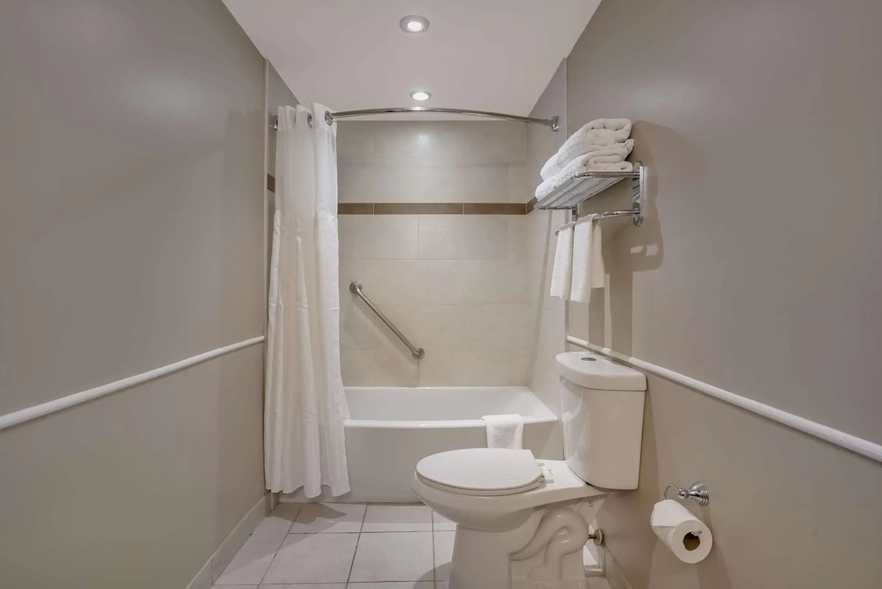 Bathroom in Best Western Ville-Marie Hotel & Suites