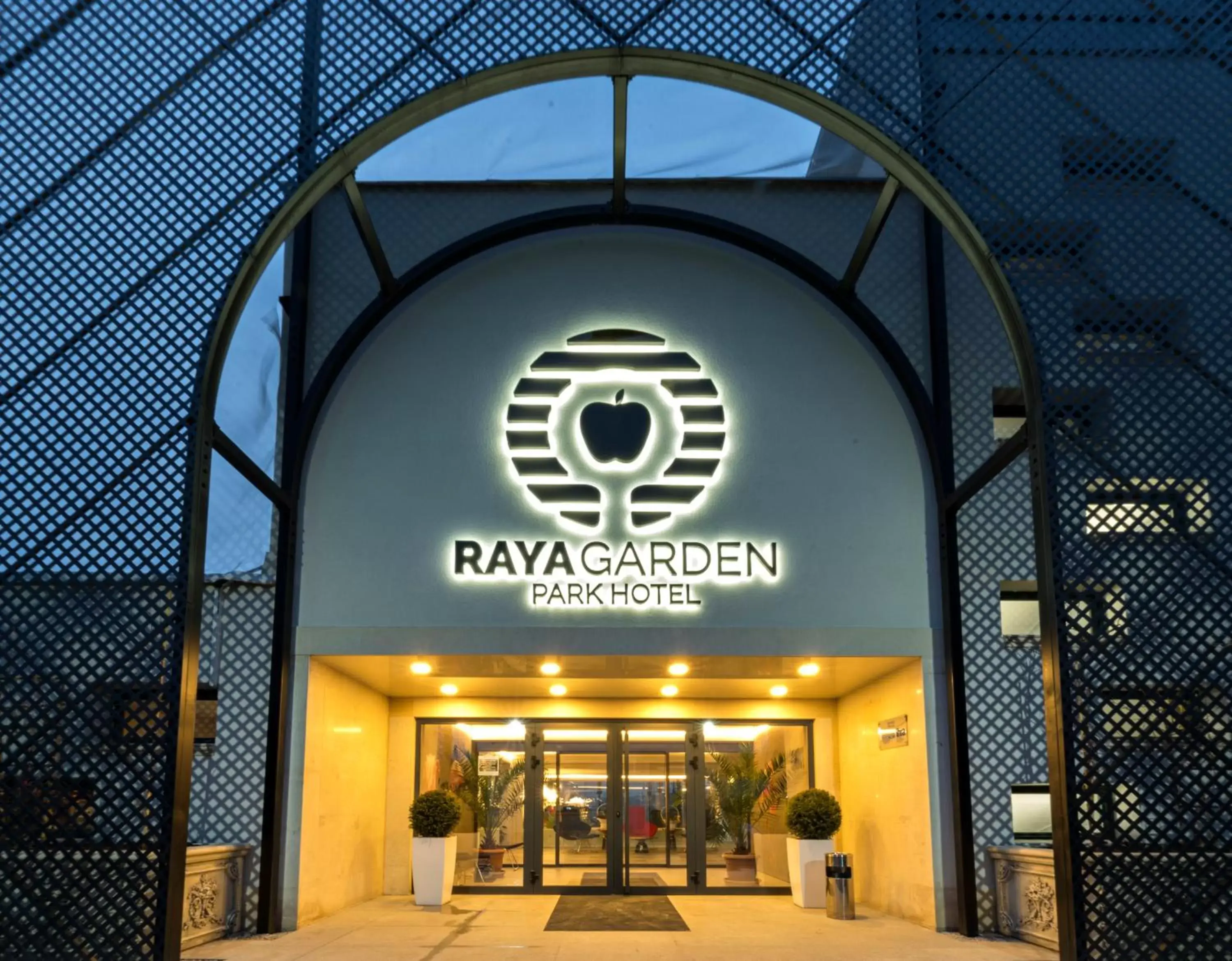 RAYA Garden - Park Hotel & Winery RAYA Garden - Park Hotel & Winery