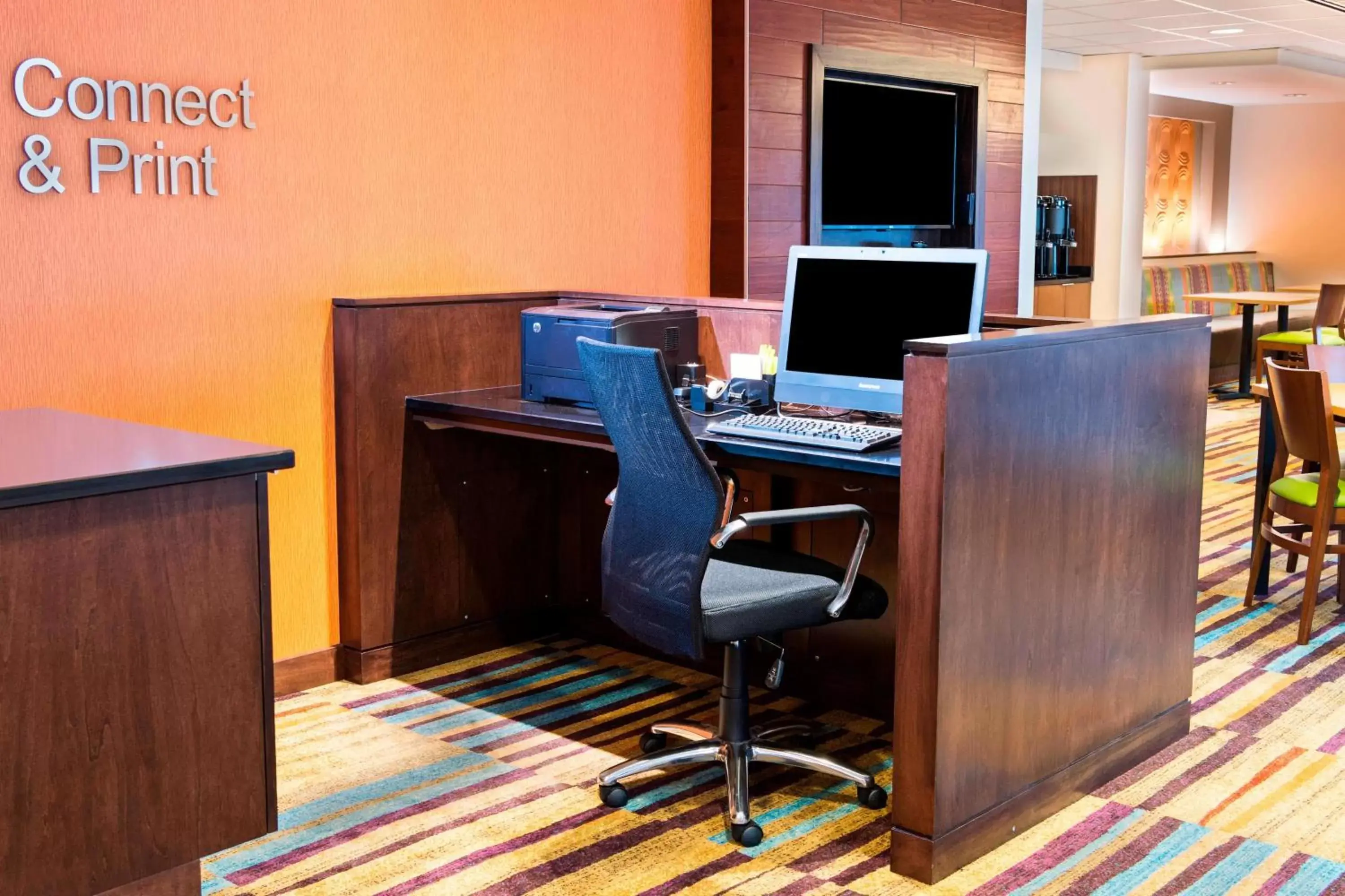 Business facilities in Fairfield Inn & Suites by Marriott Atlanta Buckhead