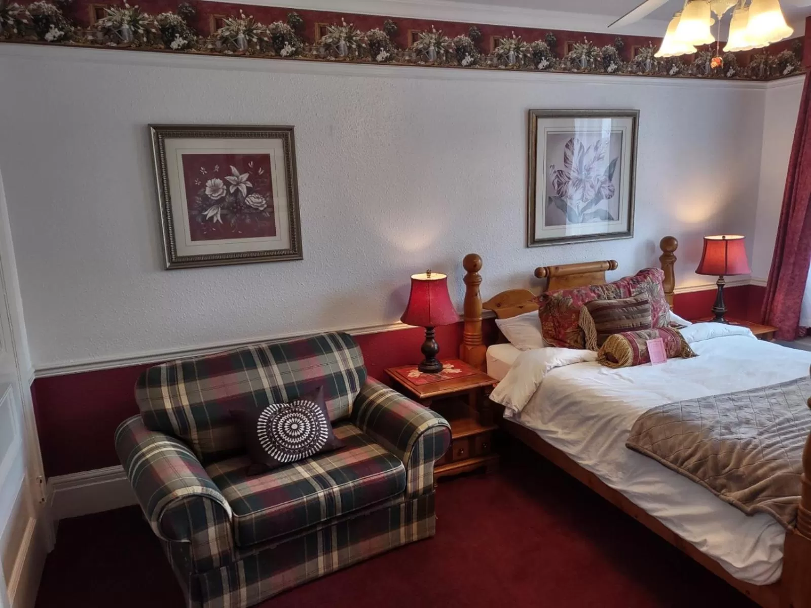 Seating area in The King George Inn