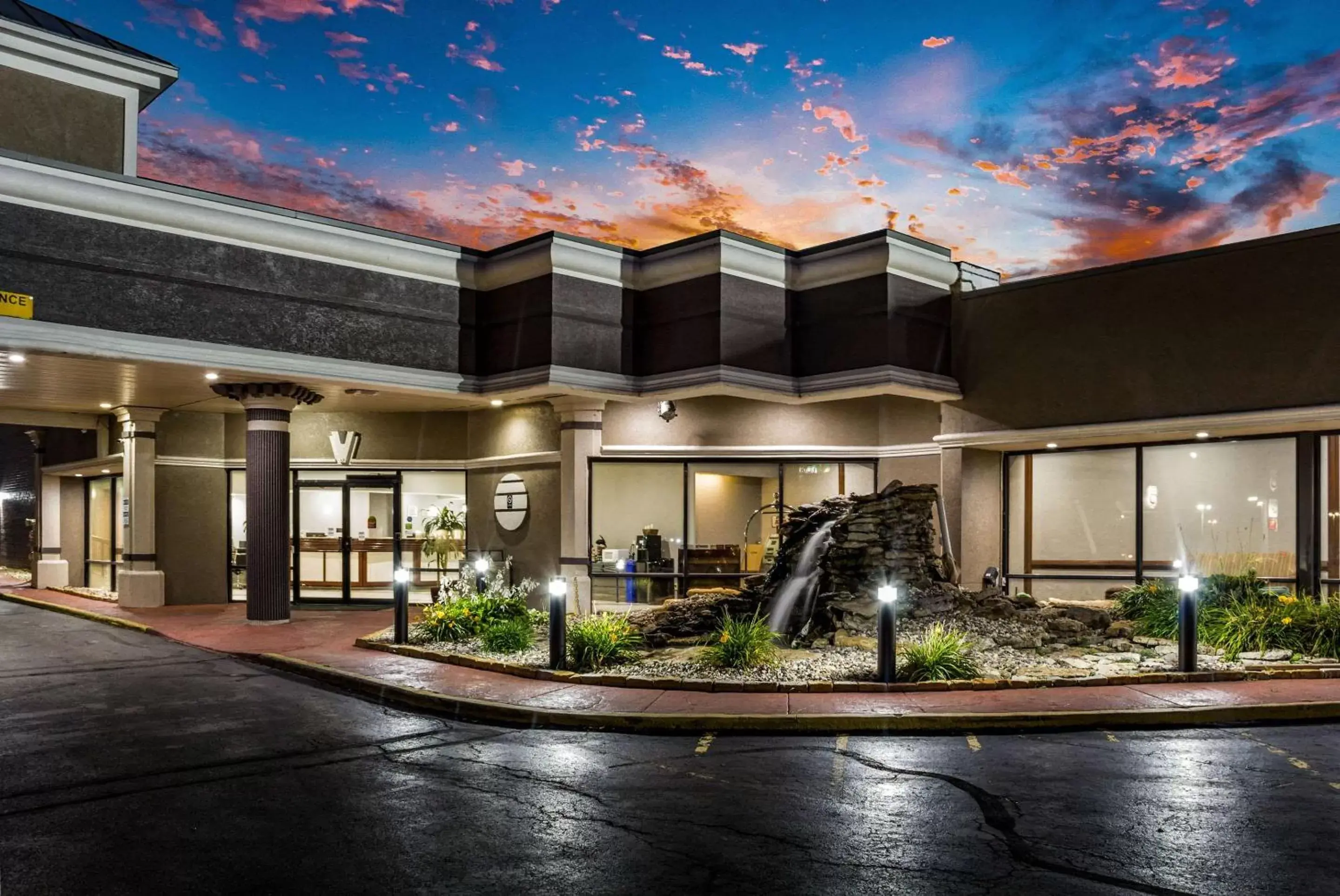 Other, Property Building in Quality Inn & Suites Kansas City - Independence I-70 East