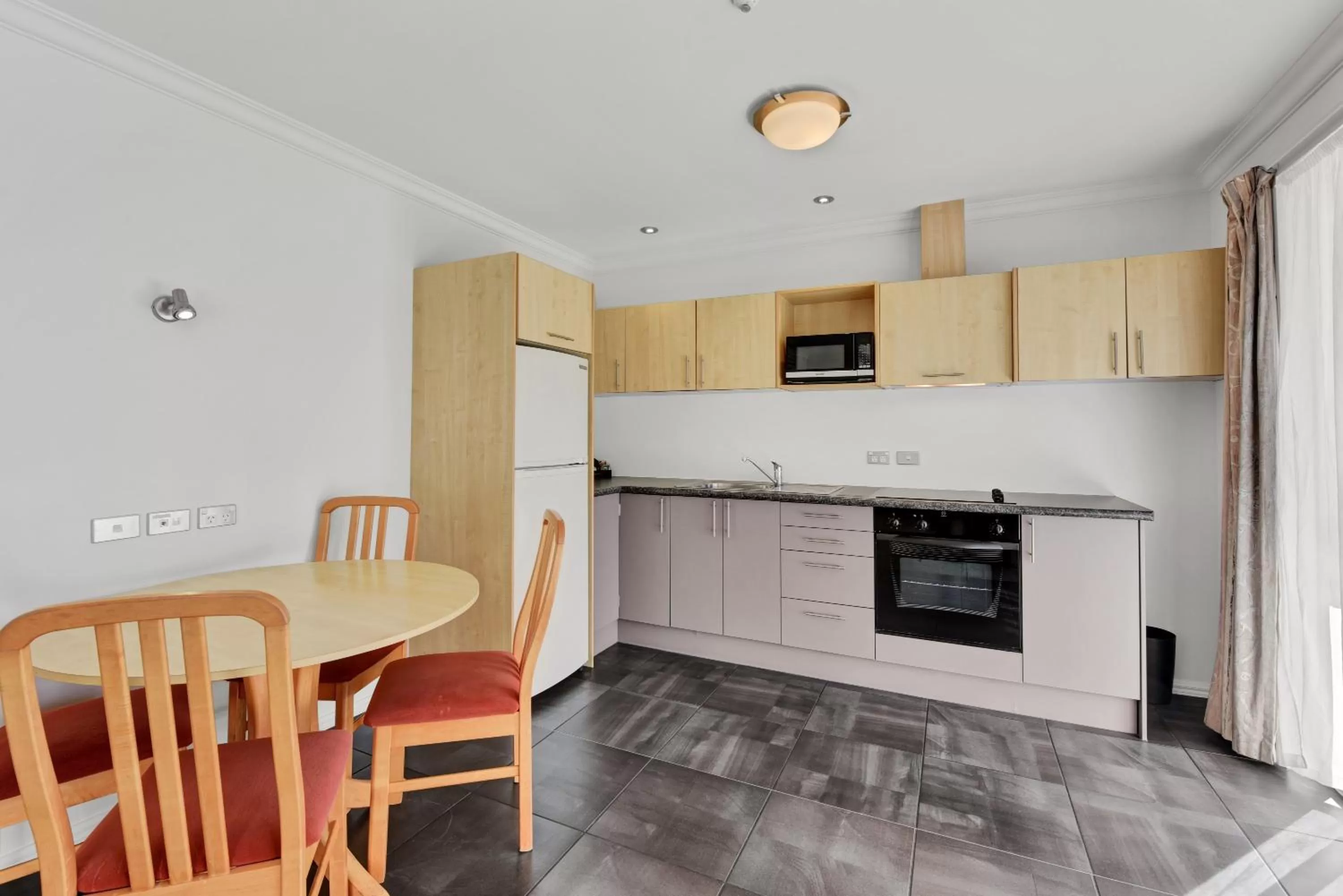 Kitchen or kitchenette in The Hotel Nelson