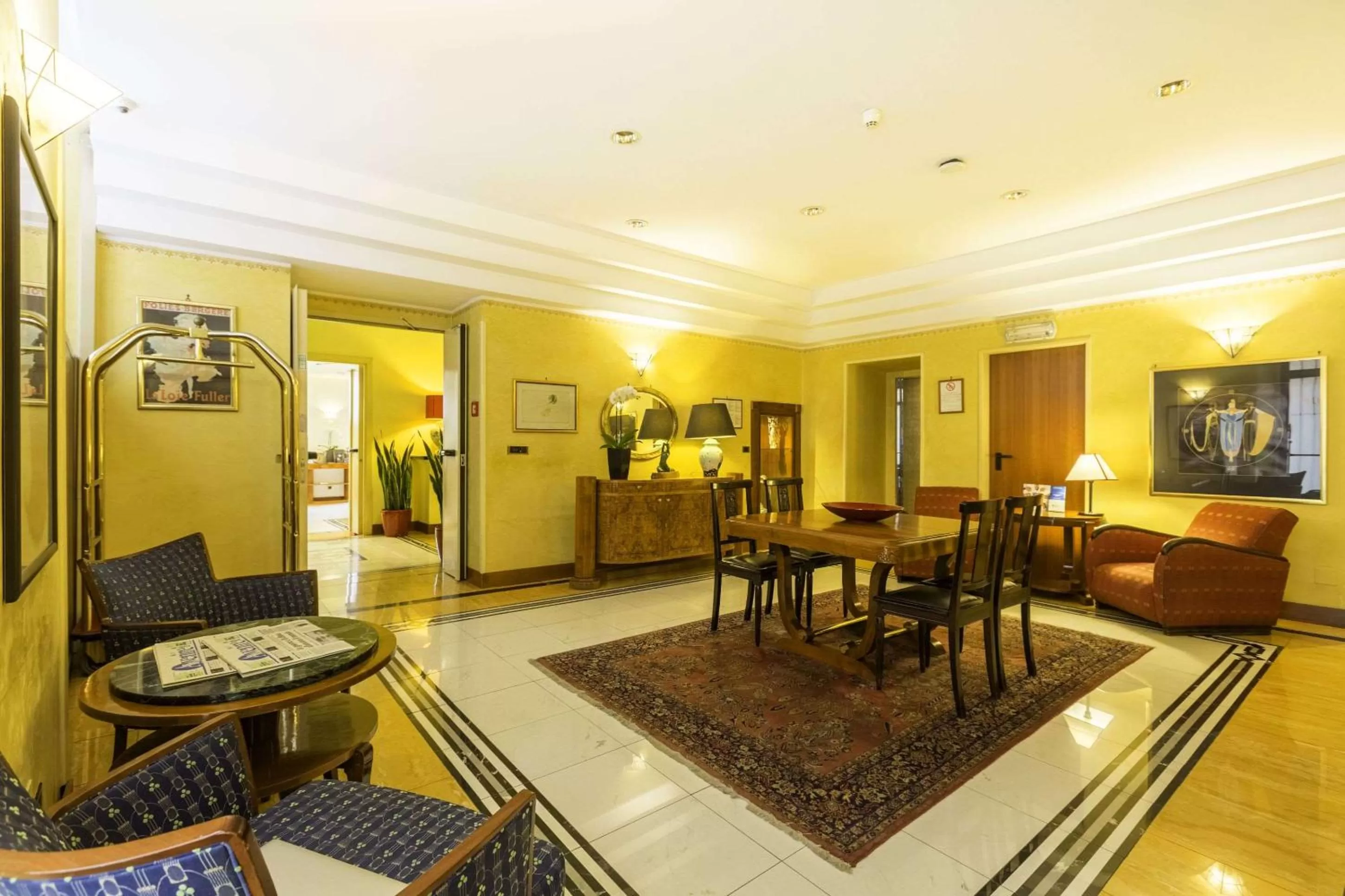 Lobby or reception in Best Western Hotel Artdeco