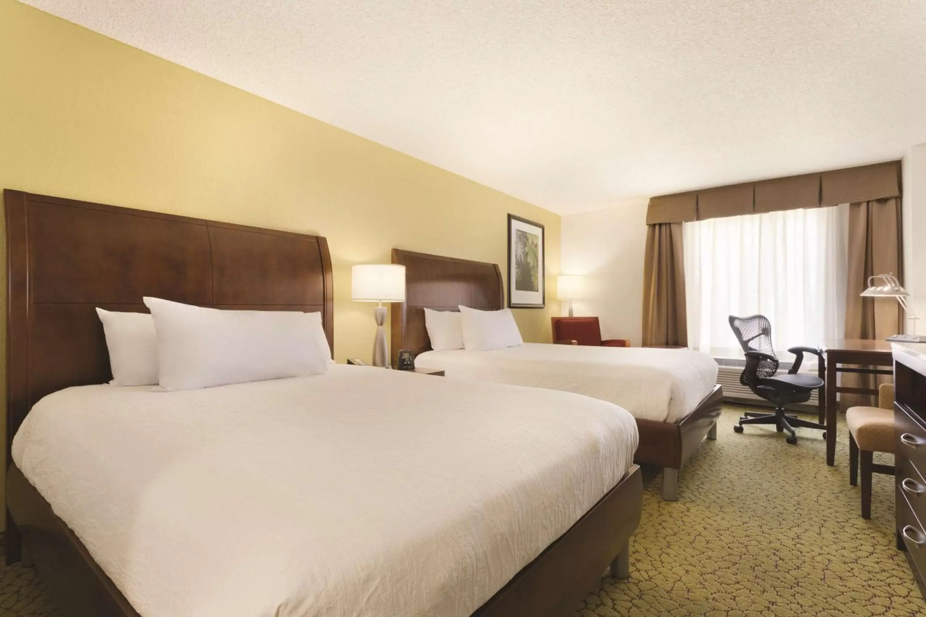 Bedroom, Bed in Hilton Garden Inn Anaheim/Garden Grove