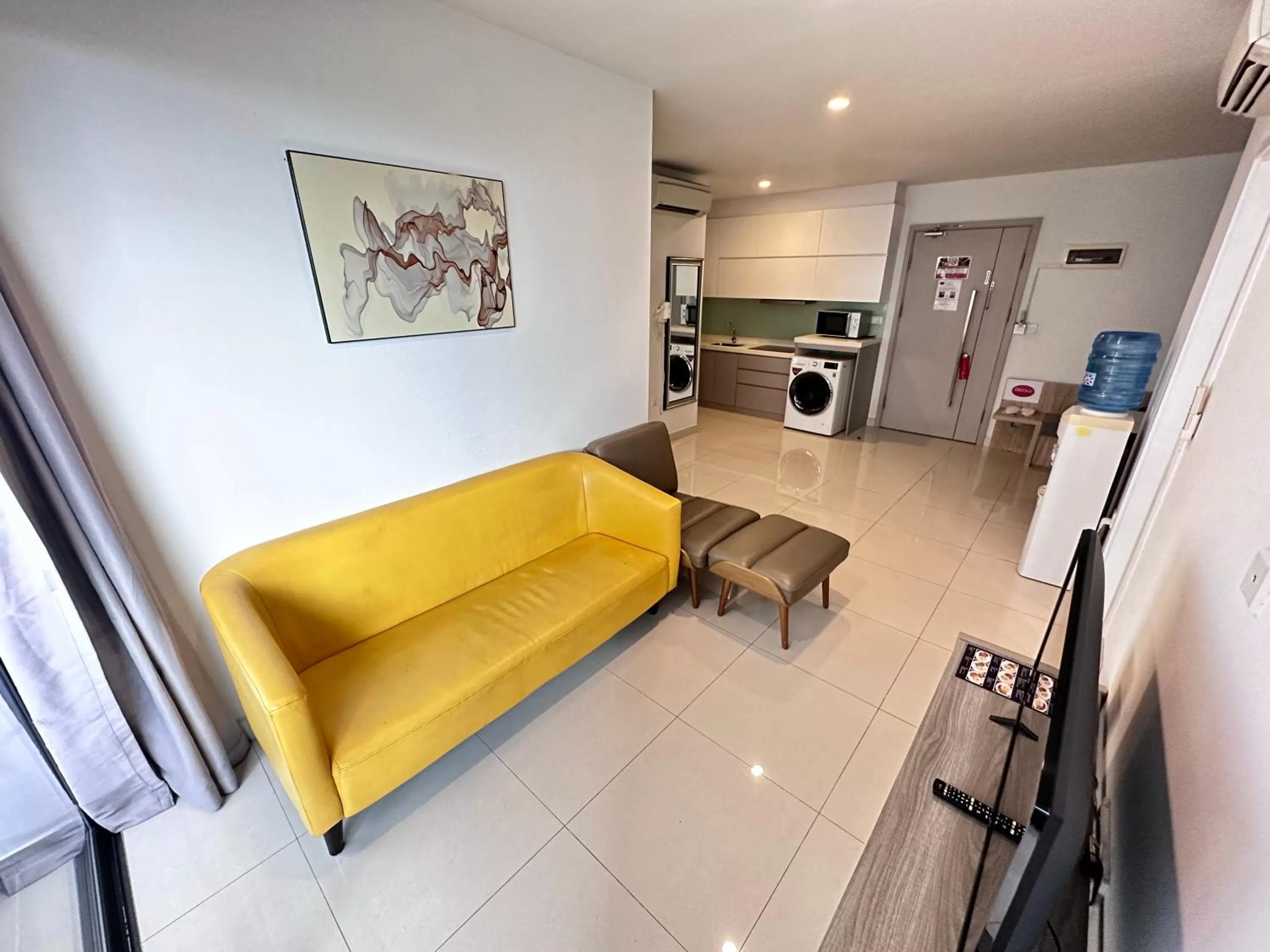 Living room in The Bridge Club