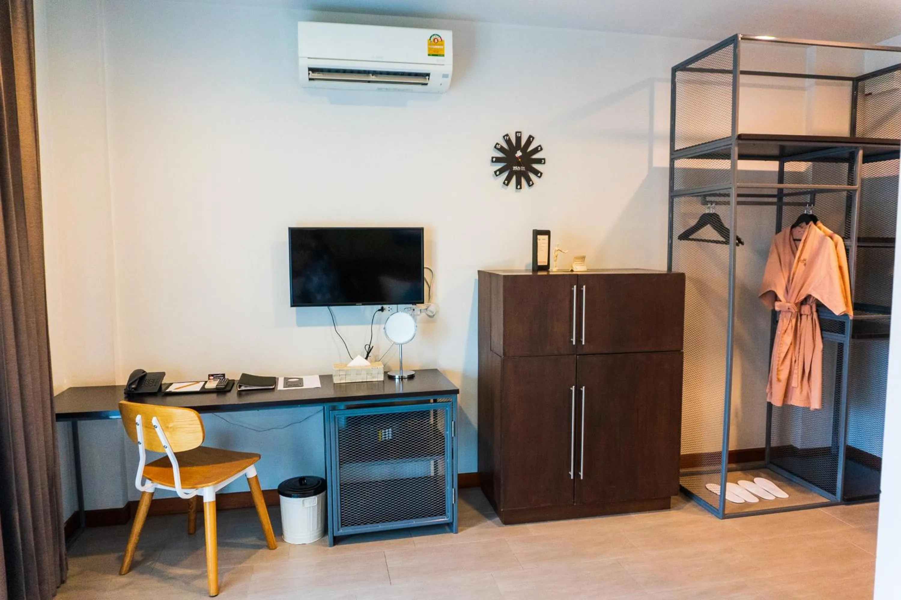 Photo of the whole room in Wealth Boutique Hotel Chiang Mai