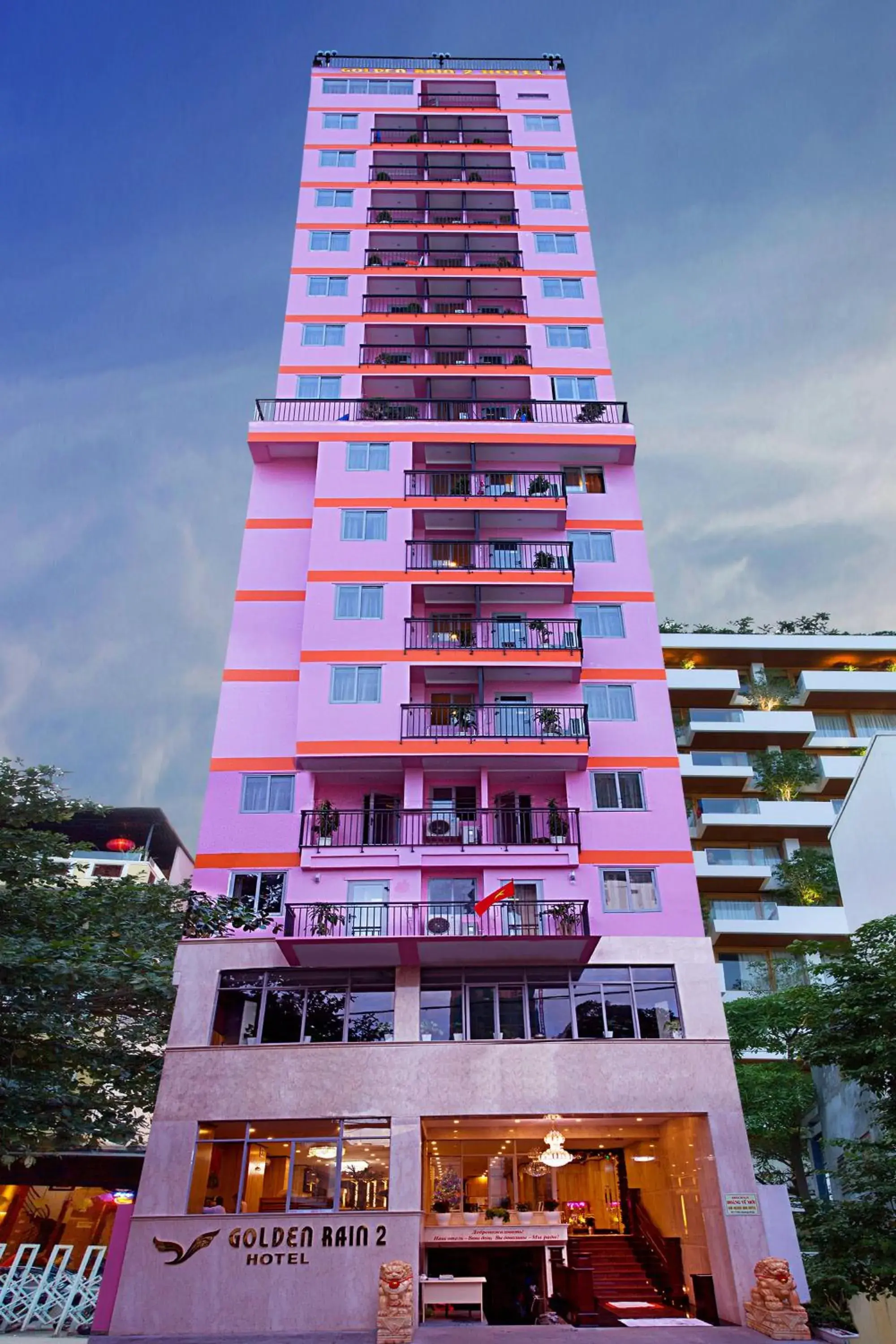 Bird's eye view, Property Building in Golden Rain 2 Hotel