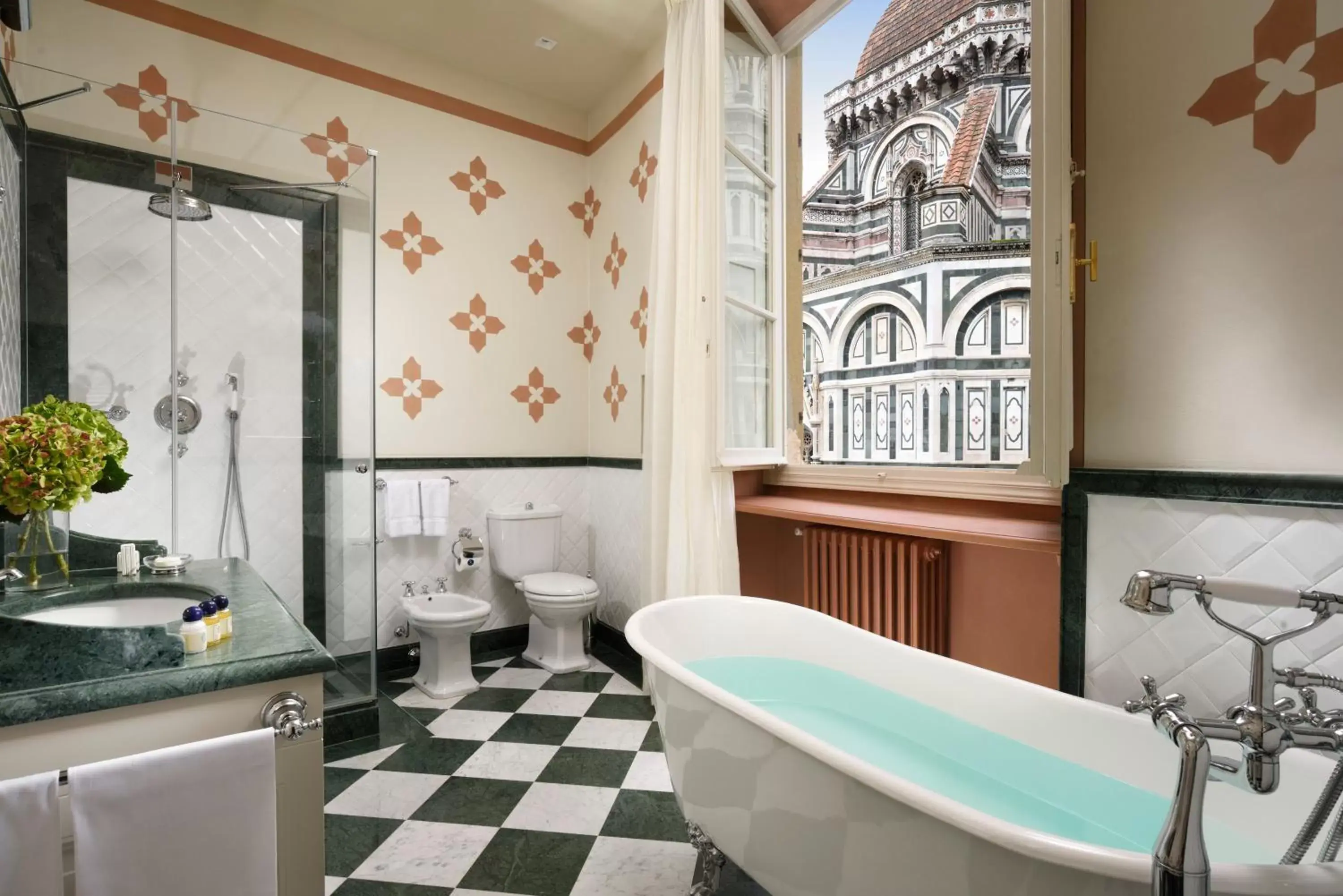 Shower, Bathroom in Palazzo Niccolini al Duomo