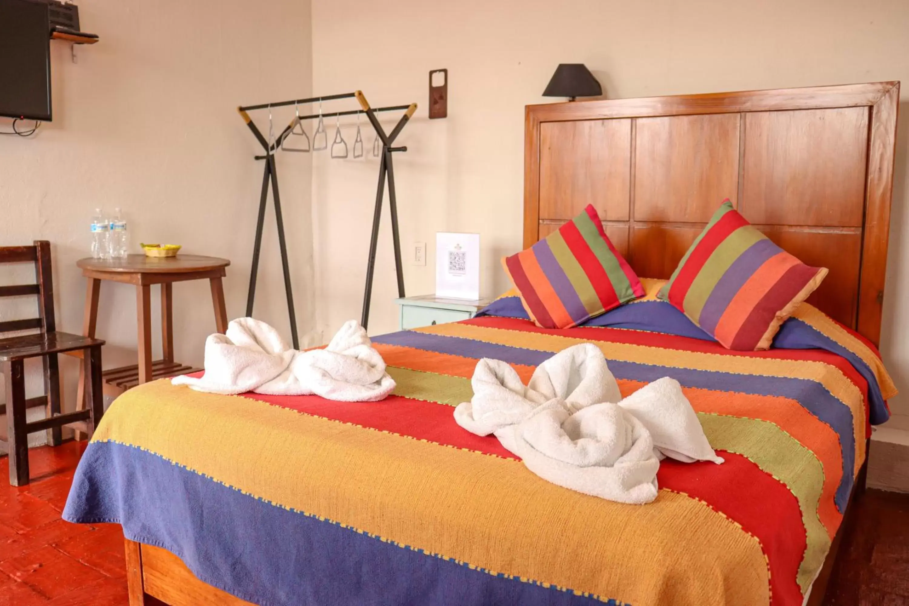 Area and facilities, Bed in Posada Don Mario