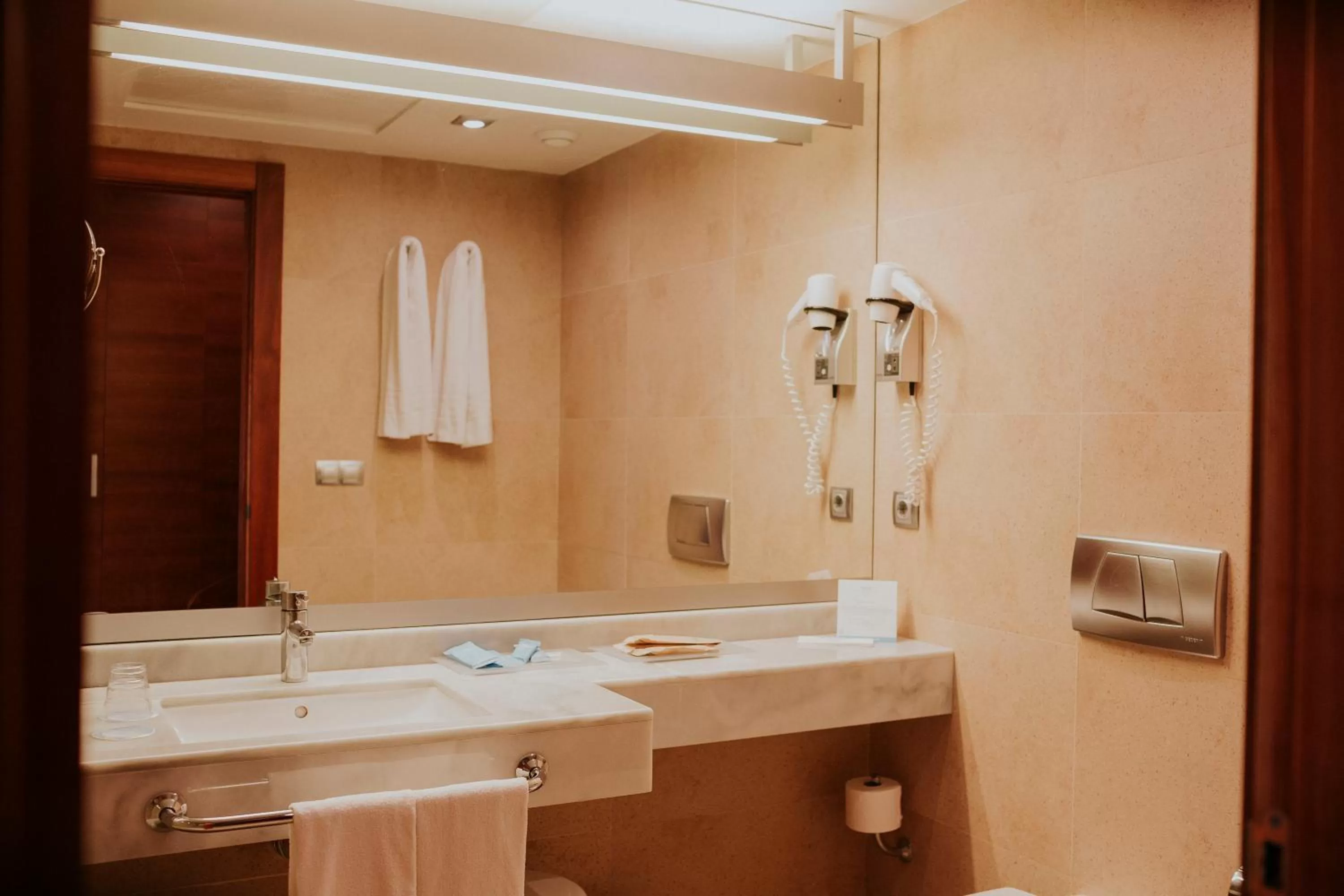 Bathroom in Hotel Deloix 4* Sup