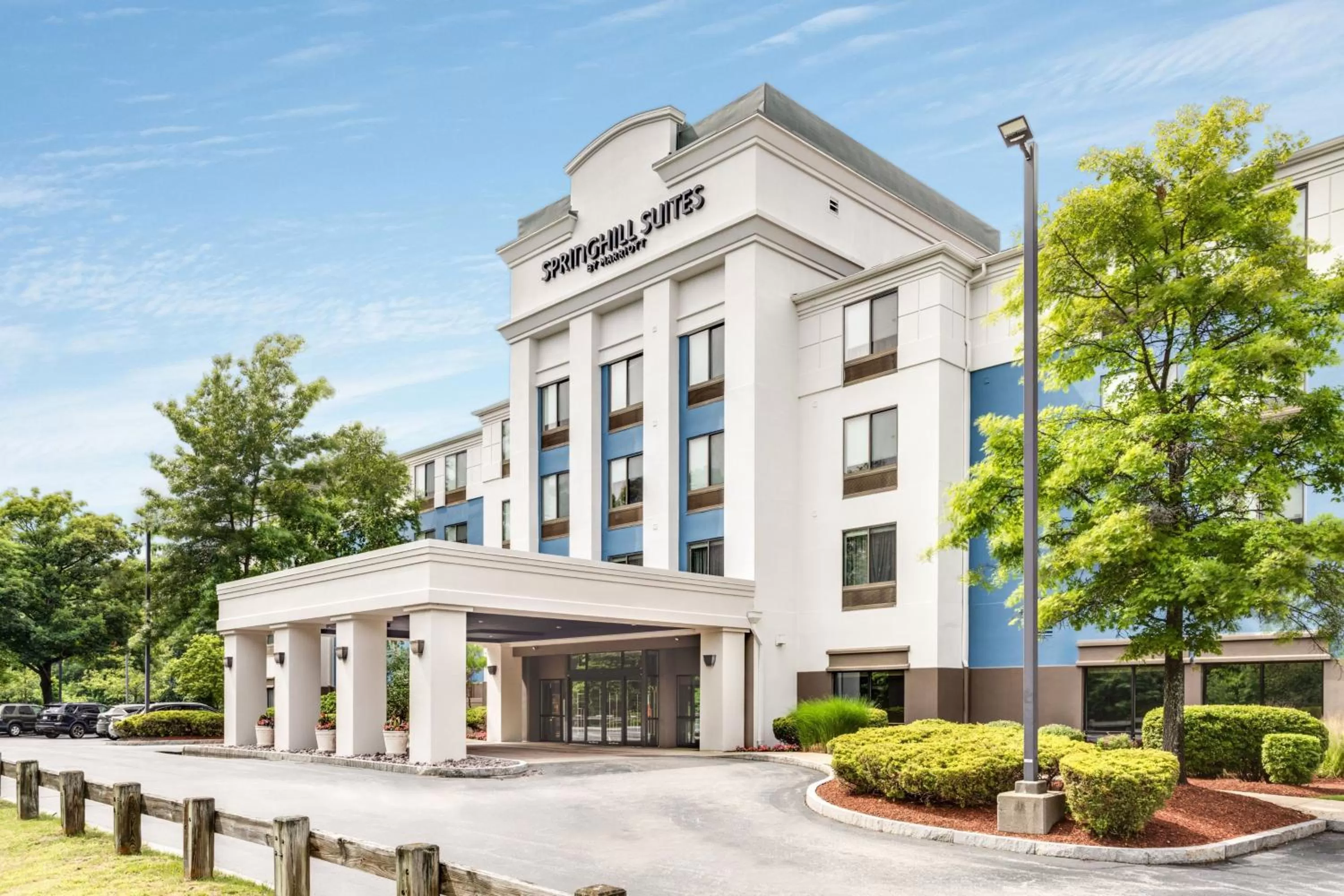 Property building in SpringHill Suites Boston Andover