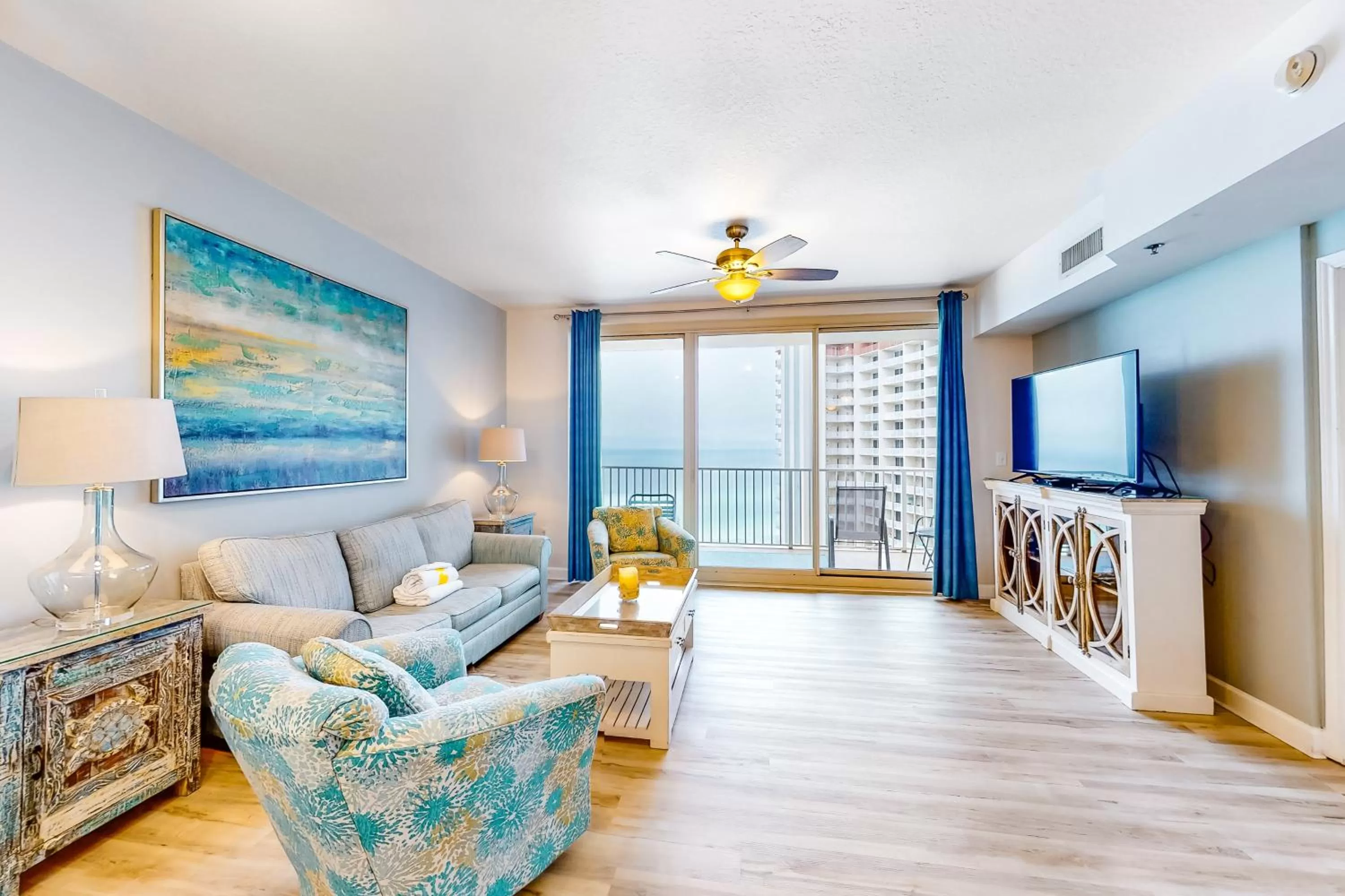 Seating Area in Shores of Panama 1517