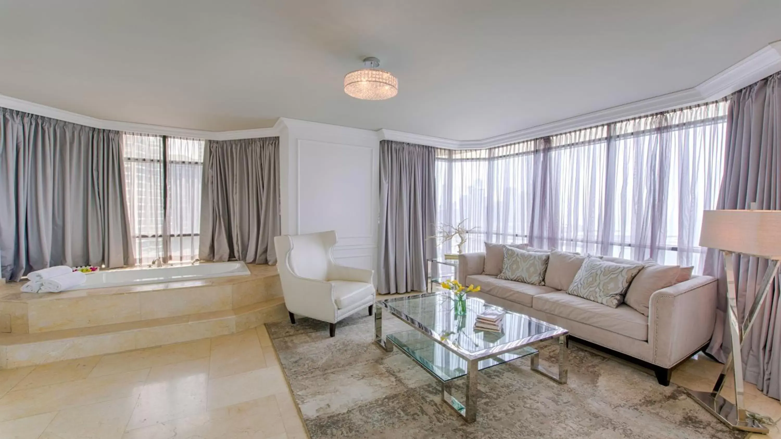 Bedroom, Seating Area in Intercontinental Miramar Panama, an IHG Hotel