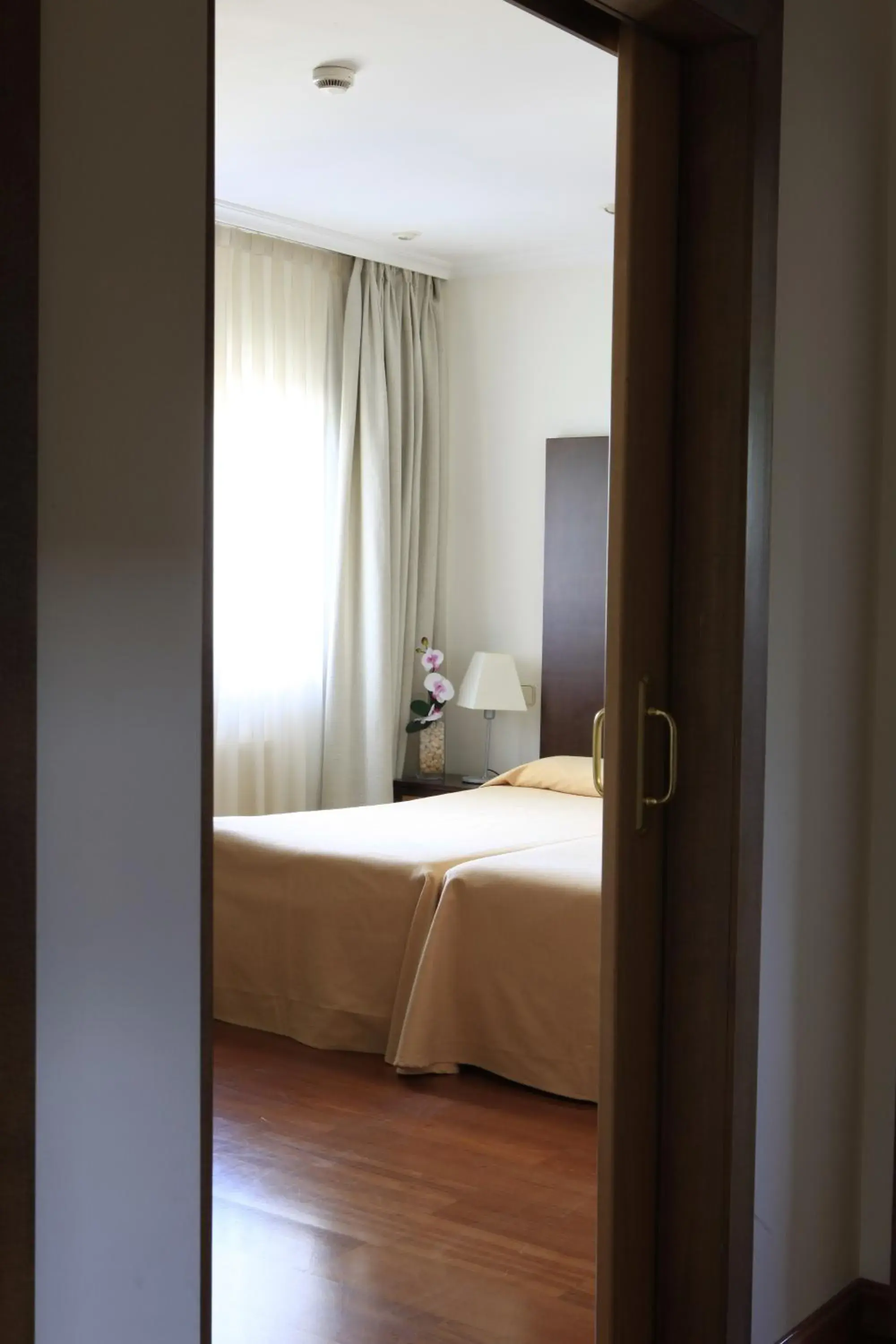 Bed in Hotel Escuela Madrid