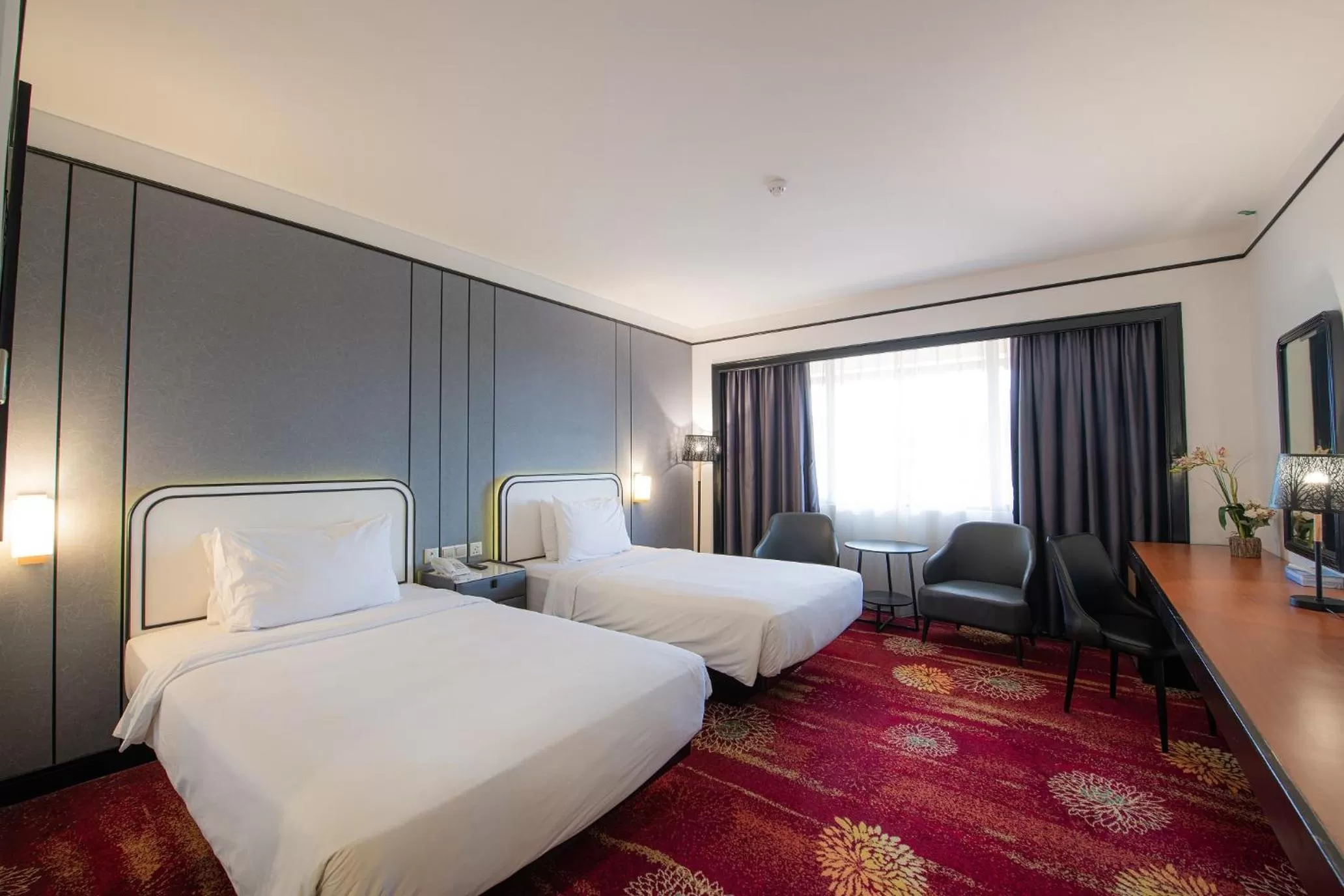 Bedroom, Bed in Sabah Hotel