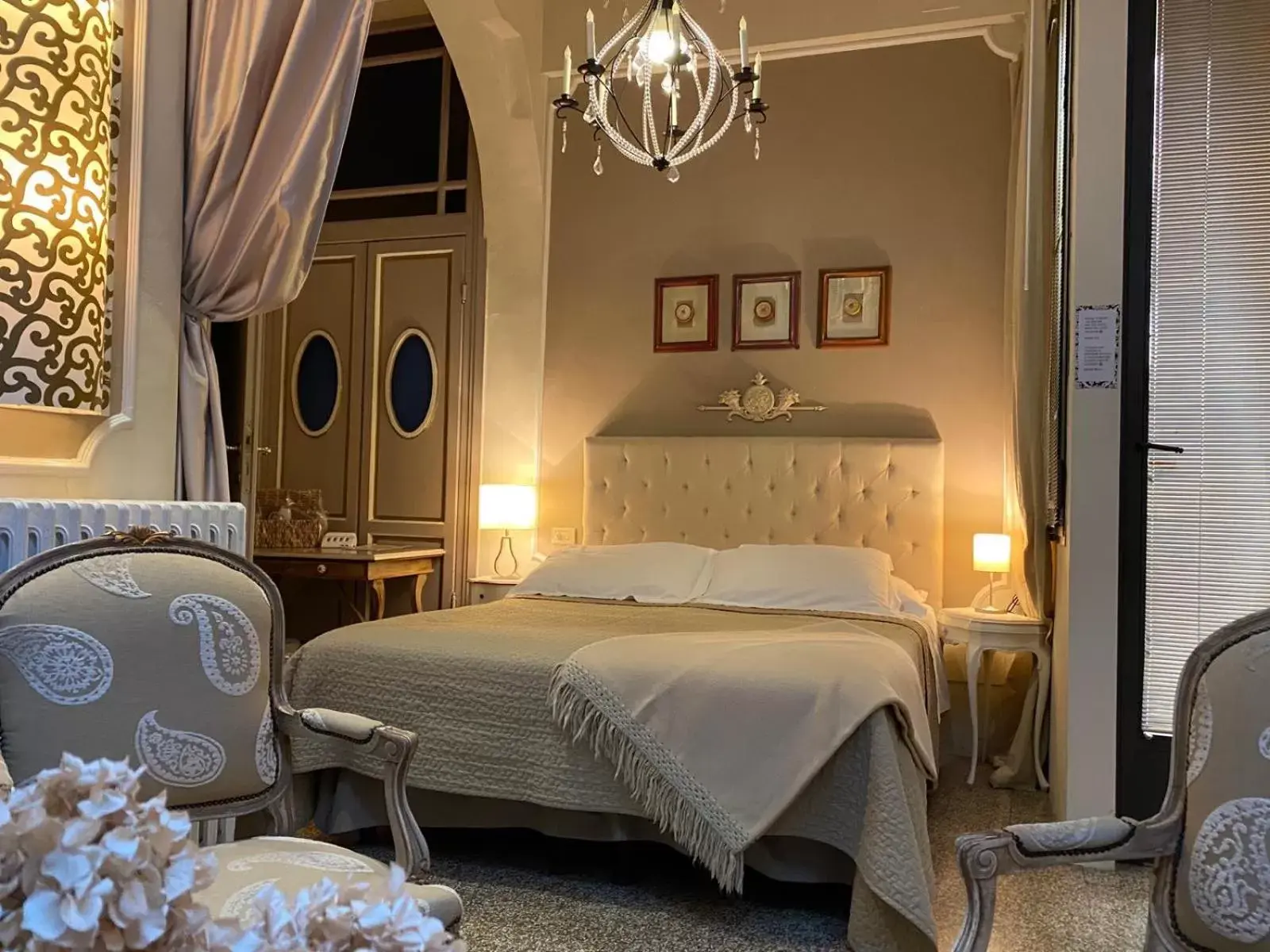 Bedroom, Bed in Relais & Maison Grand Tour