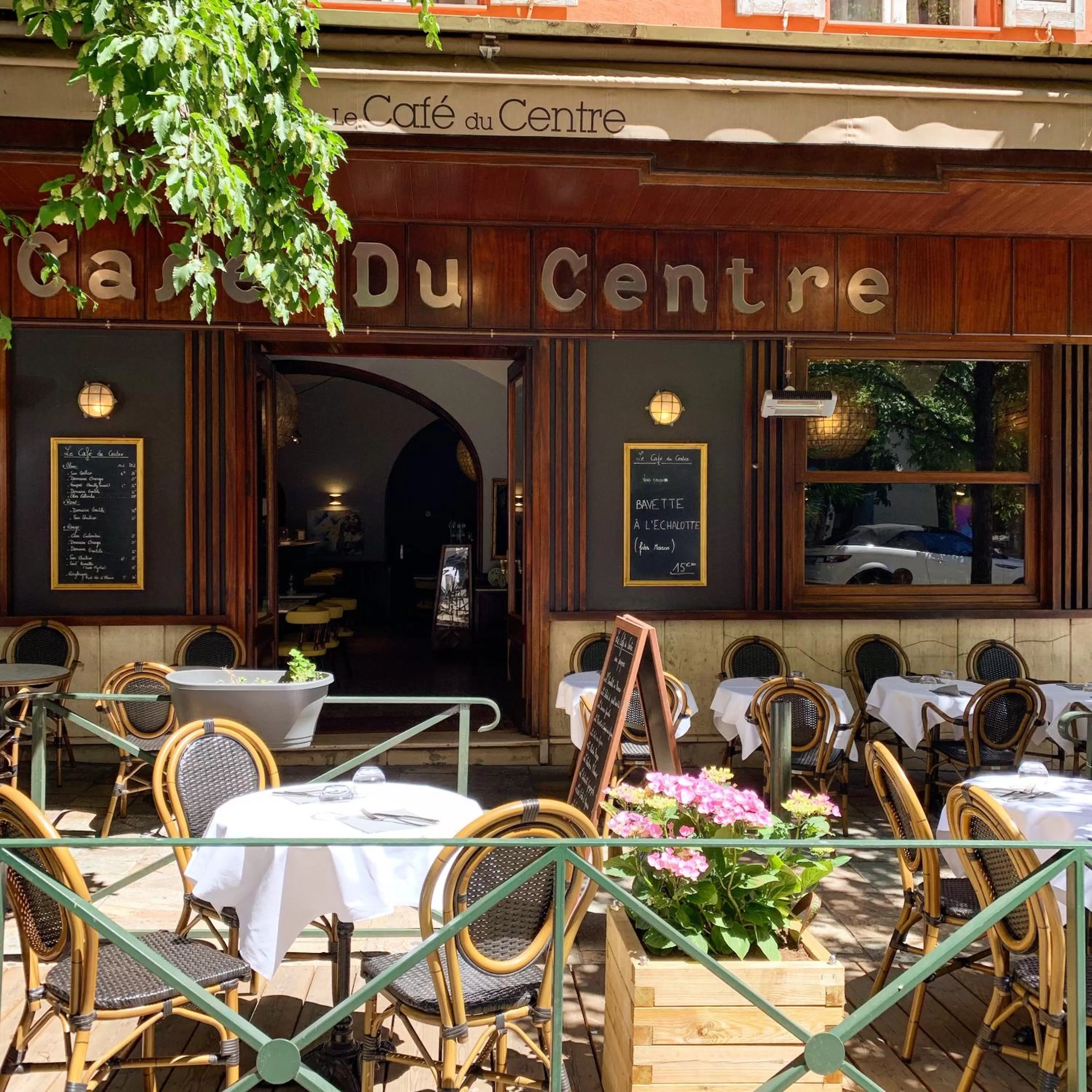 Restaurant/places to eat in Monsieur Miot Concept Hotel - Bastia centre