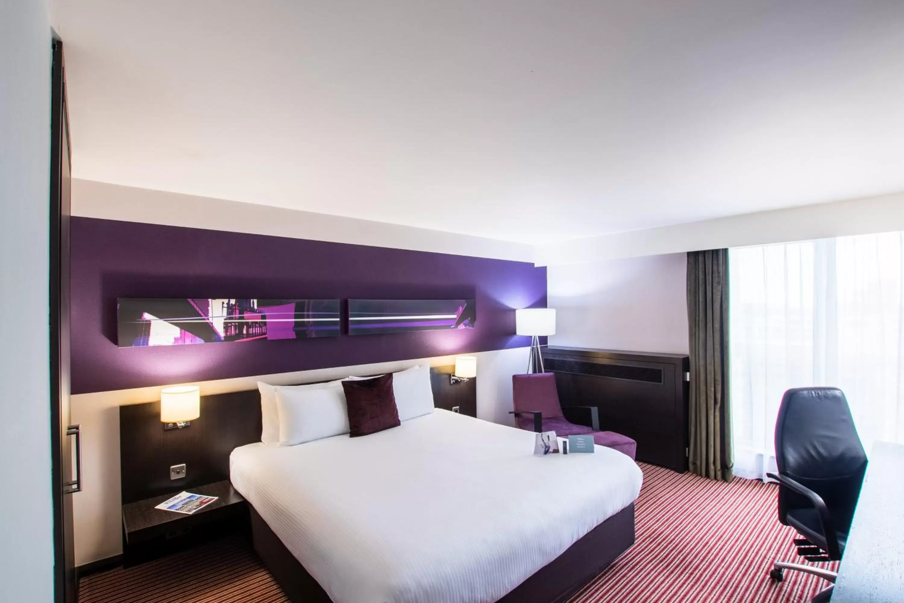 Photo of the whole room in Crowne Plaza Birmingham City, an IHG Hotel