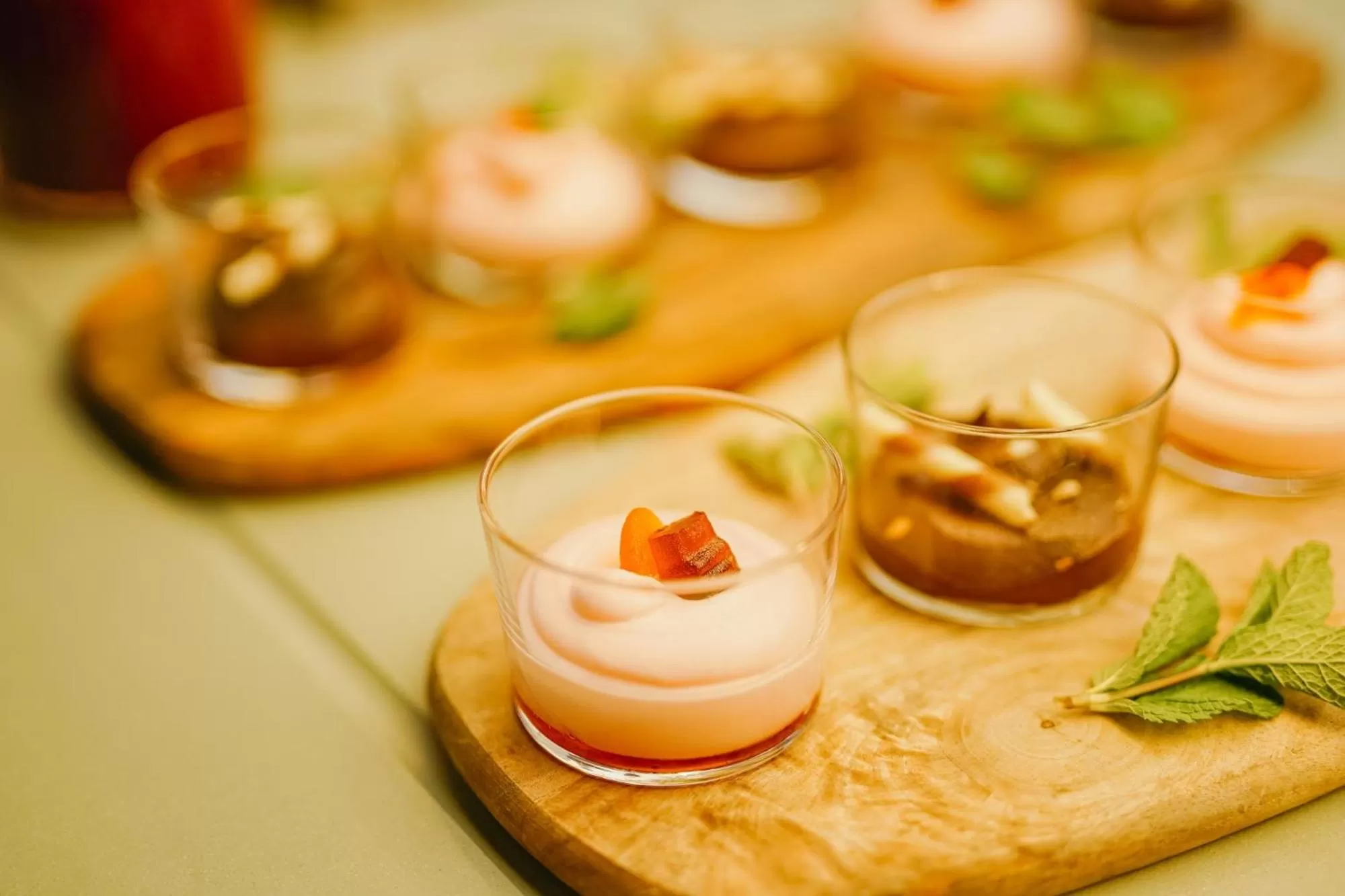 Restaurant/places to eat in Blaumar Hotel