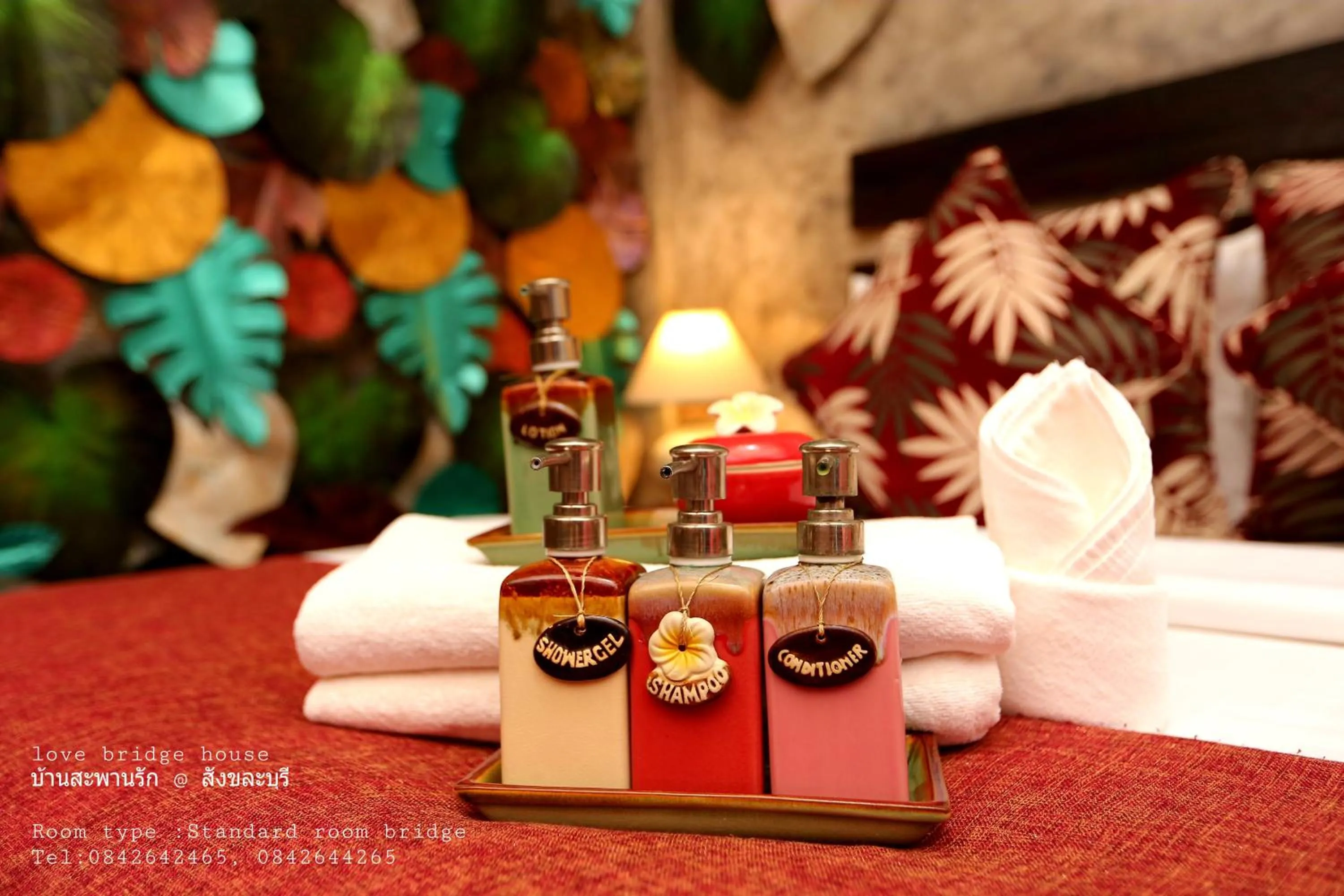 Love Bridge House บ้านสะพานรัก