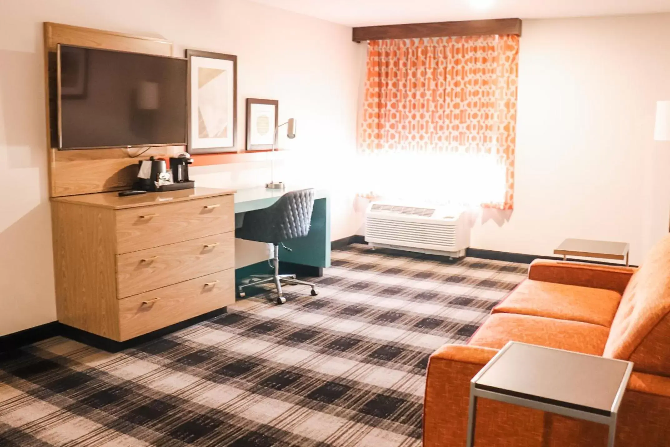 One-Bedroom King Suite - Non-Smoking in La Quinta by Wyndham Oklahoma City Airport One-Bedroom King Suite - Non-Smoking in La Quinta by Wyndham Oklahoma City Airport