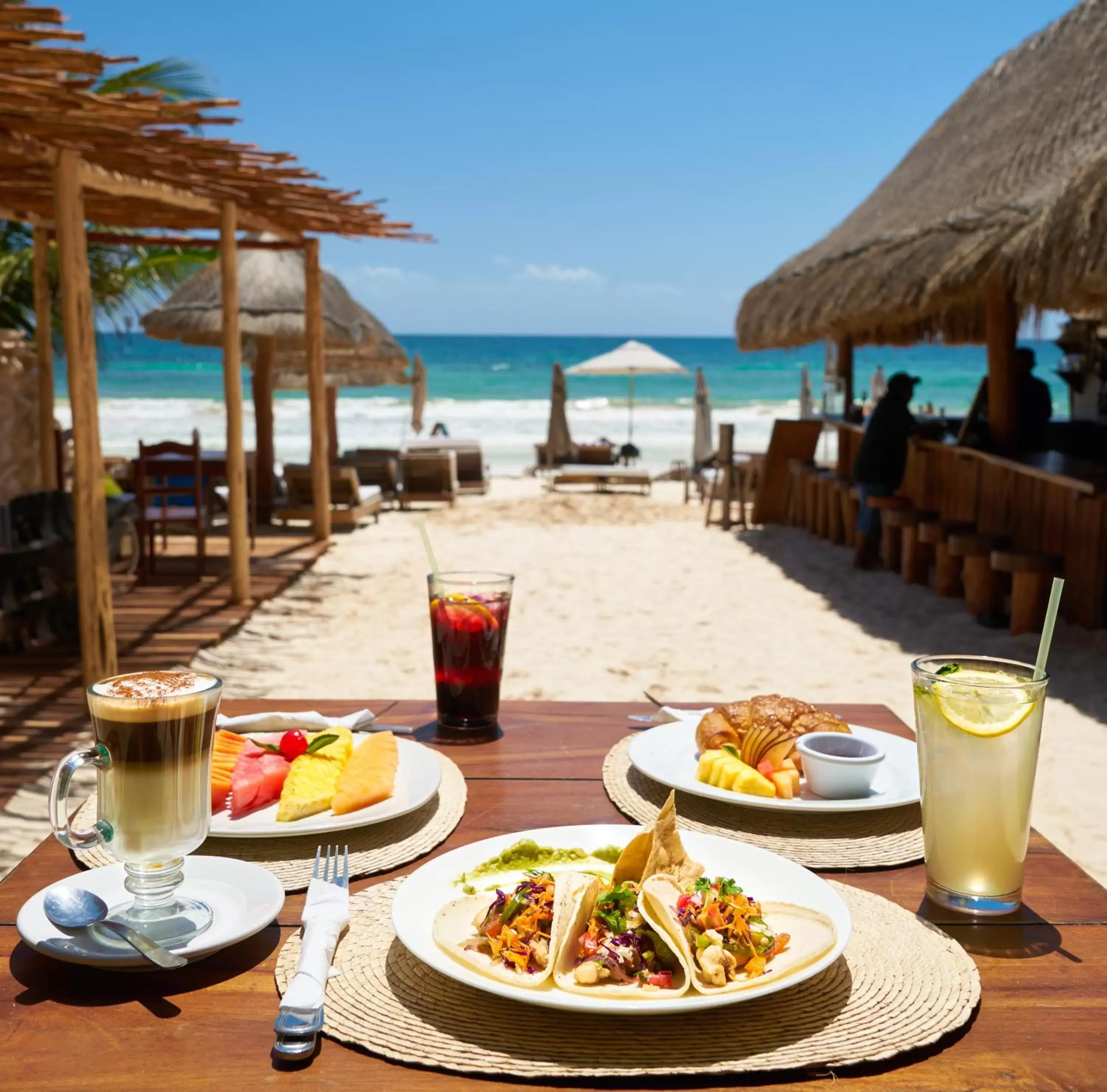 Food and drinks in Playa Canek Beachfront Eco Hotel