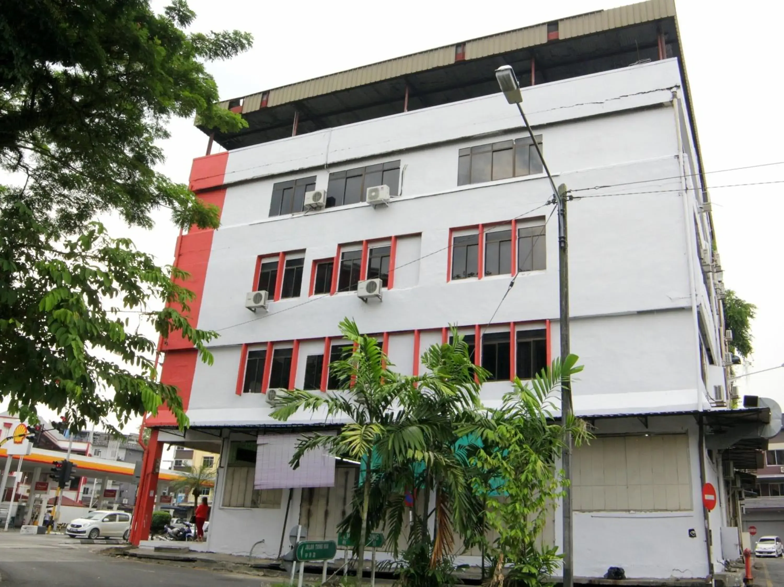 Facade/entrance, Property Building in Super OYO 1173 Mandyrin Hotel