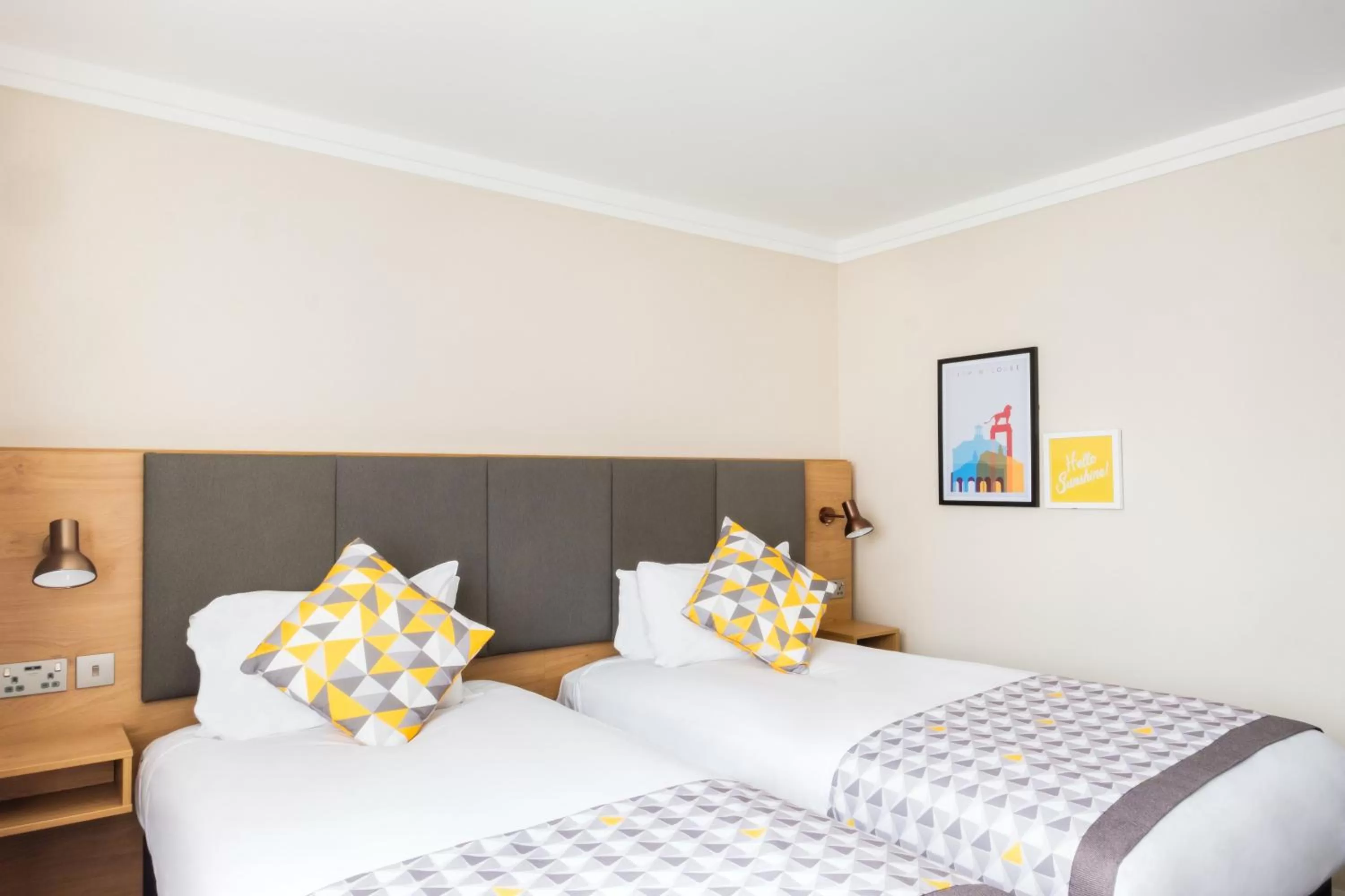 Twin Room in Holiday Inn High Wycombe M40, Jct.4, an IHG Hotel