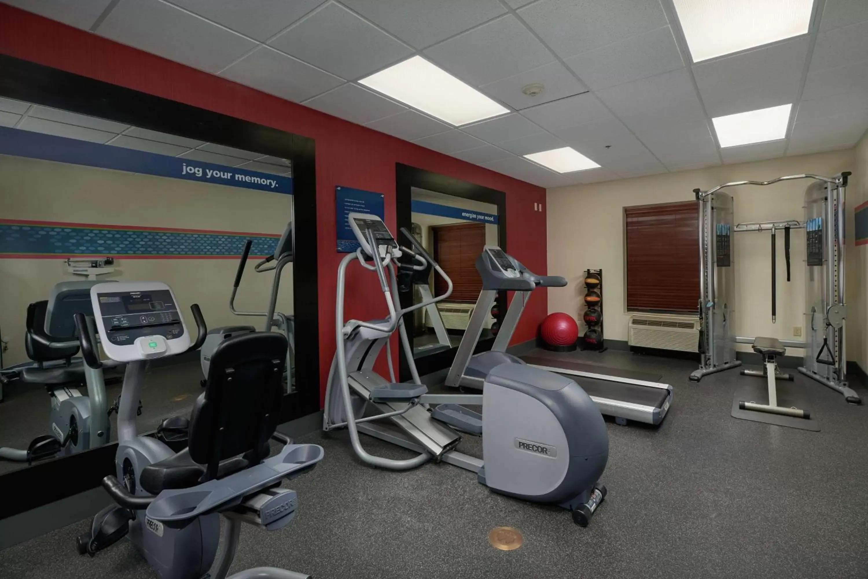 Fitness centre/facilities, Fitness Center/Facilities in Hampton Inn & Suites Oxford-Anniston
