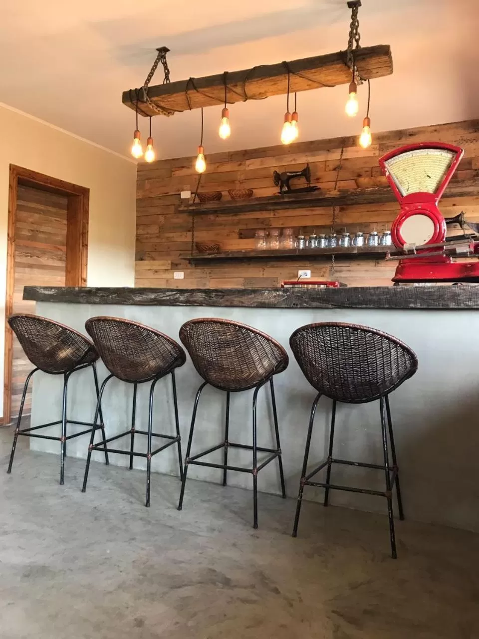 Communal lounge/ TV room in Hotel 381 Panguipulli