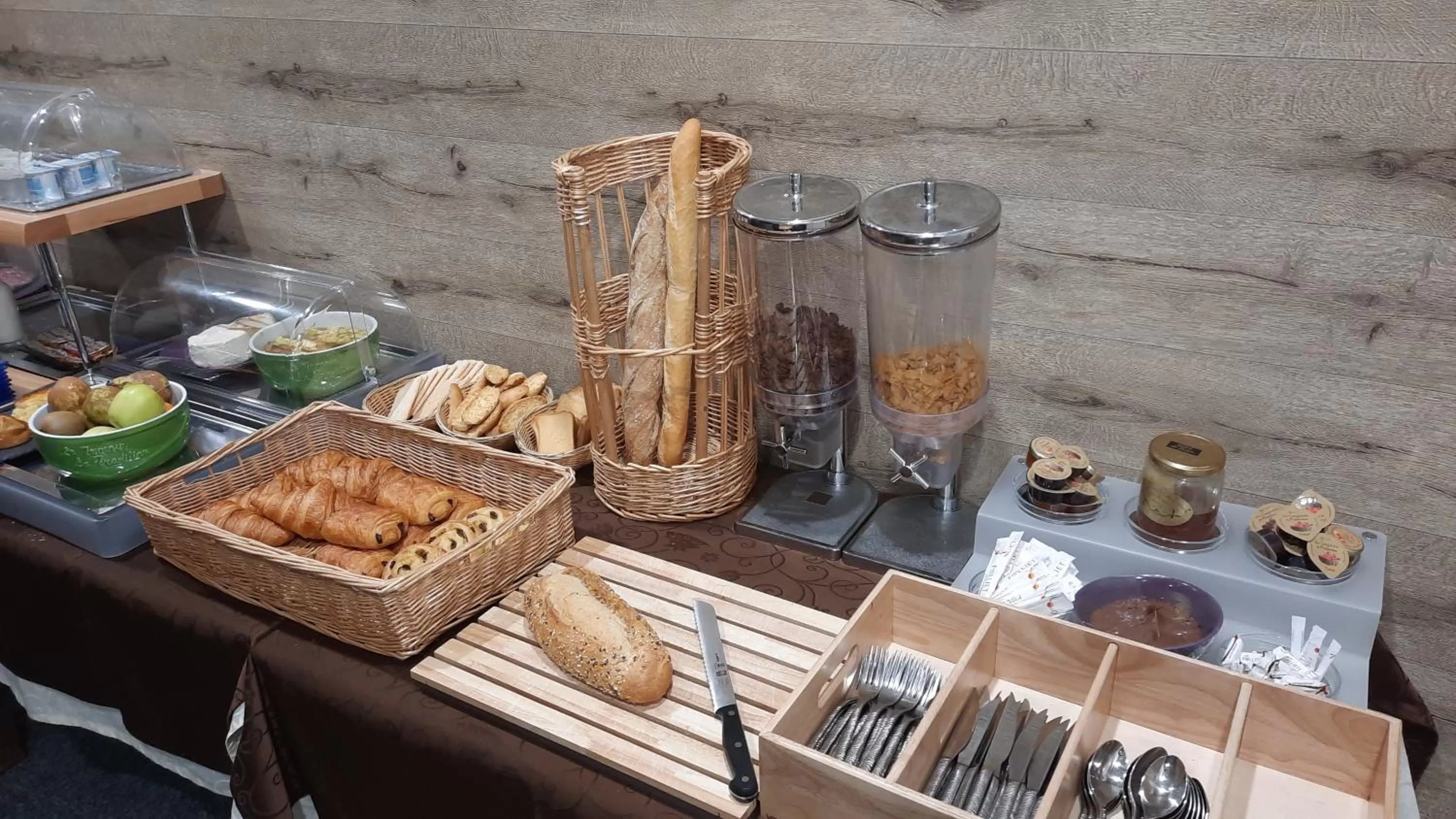 Buffet breakfast in Logis Le Bocage
