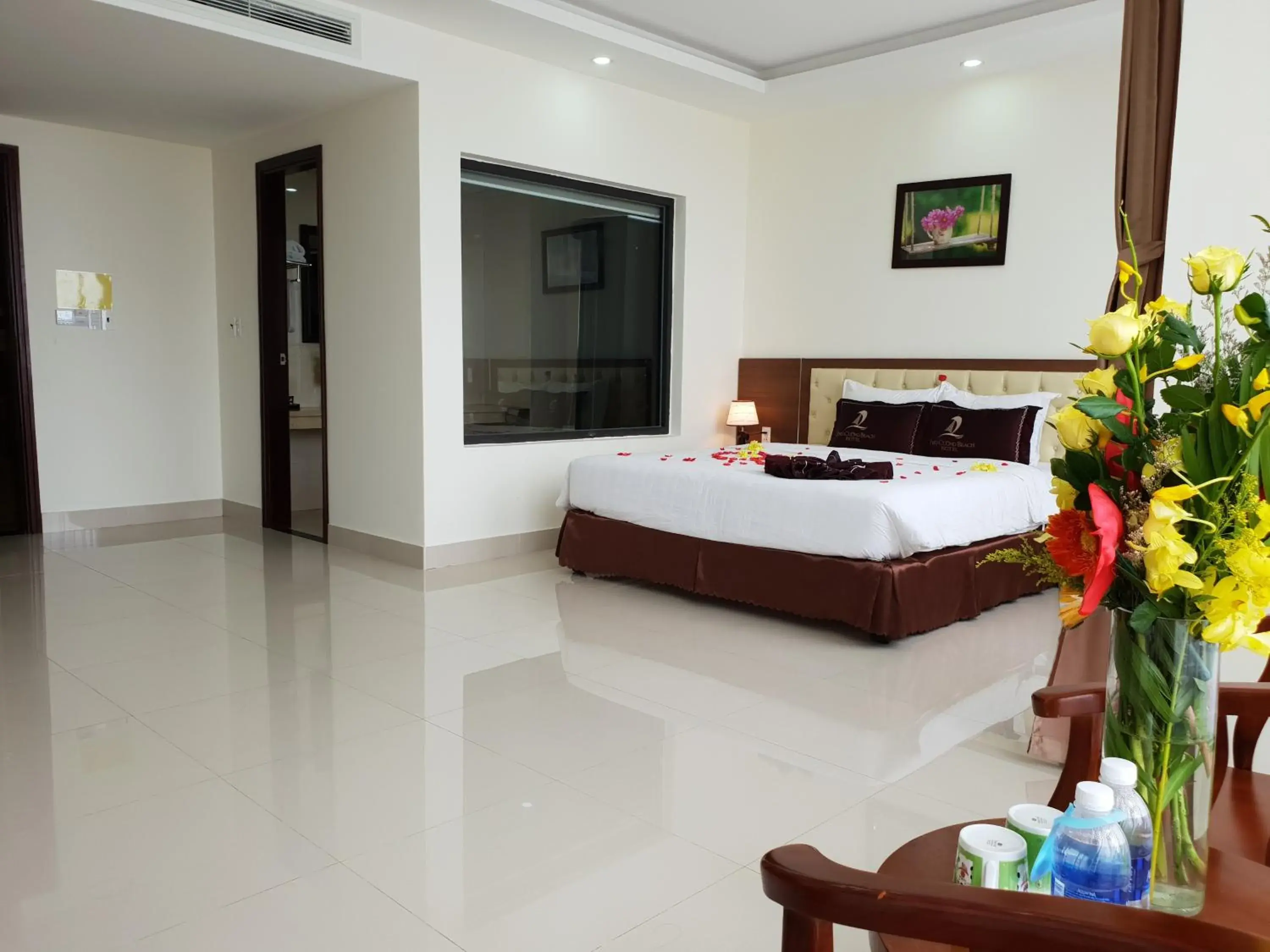 Photo of the whole room in Phu Cuong Beach Hotel