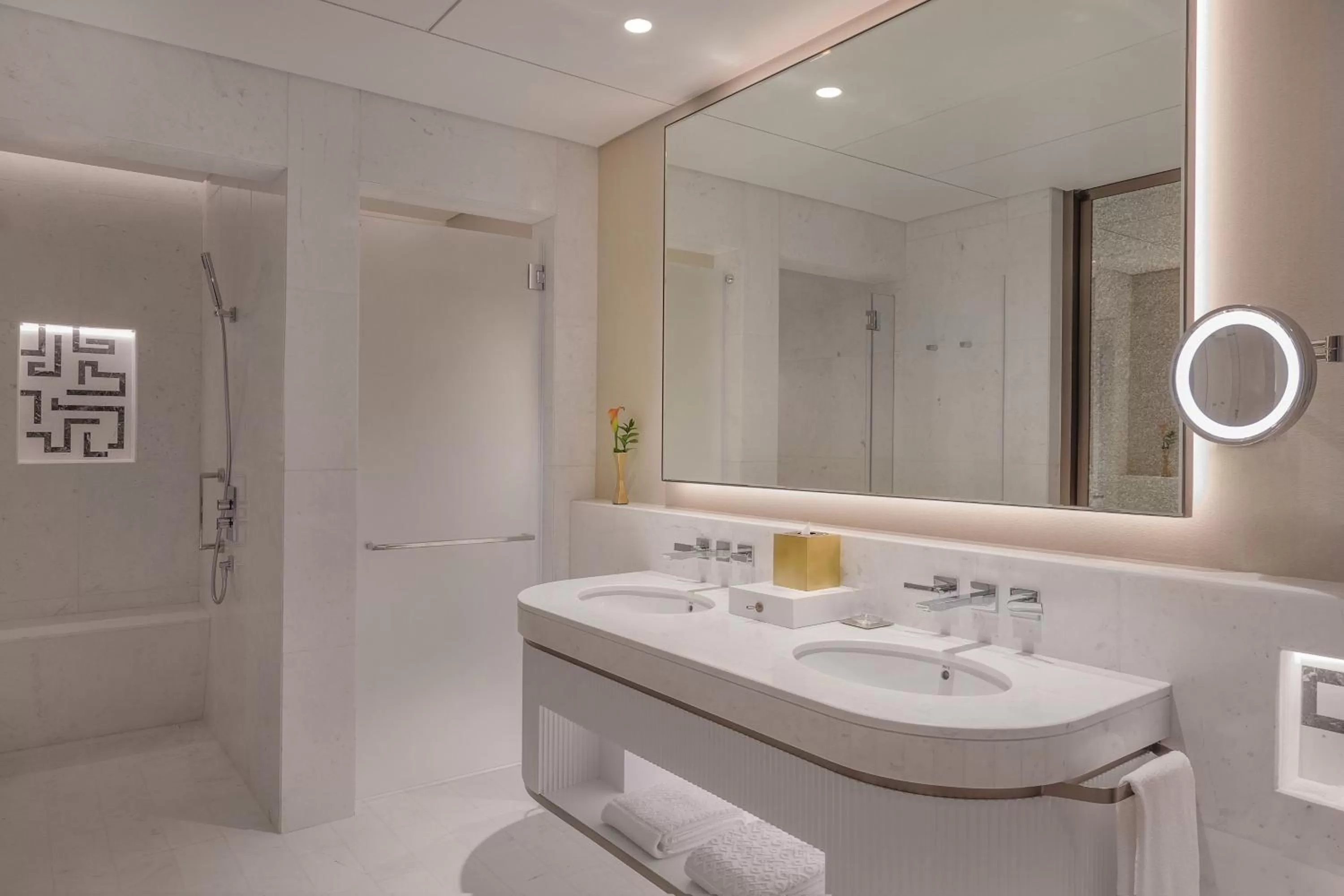 Bathroom in The St. Regis Dubai, The Palm