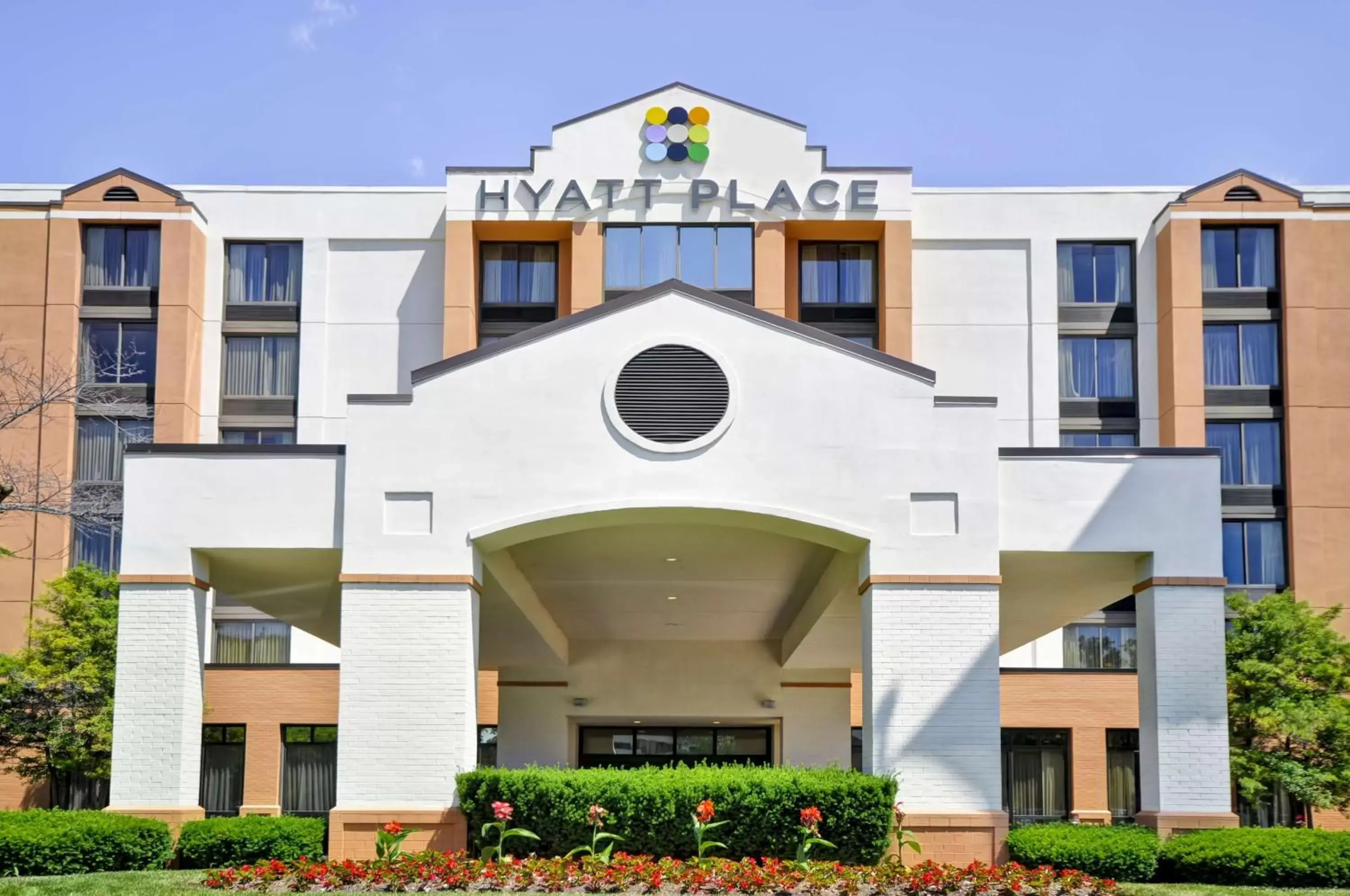Property Building in Hyatt Place Orlando Airport