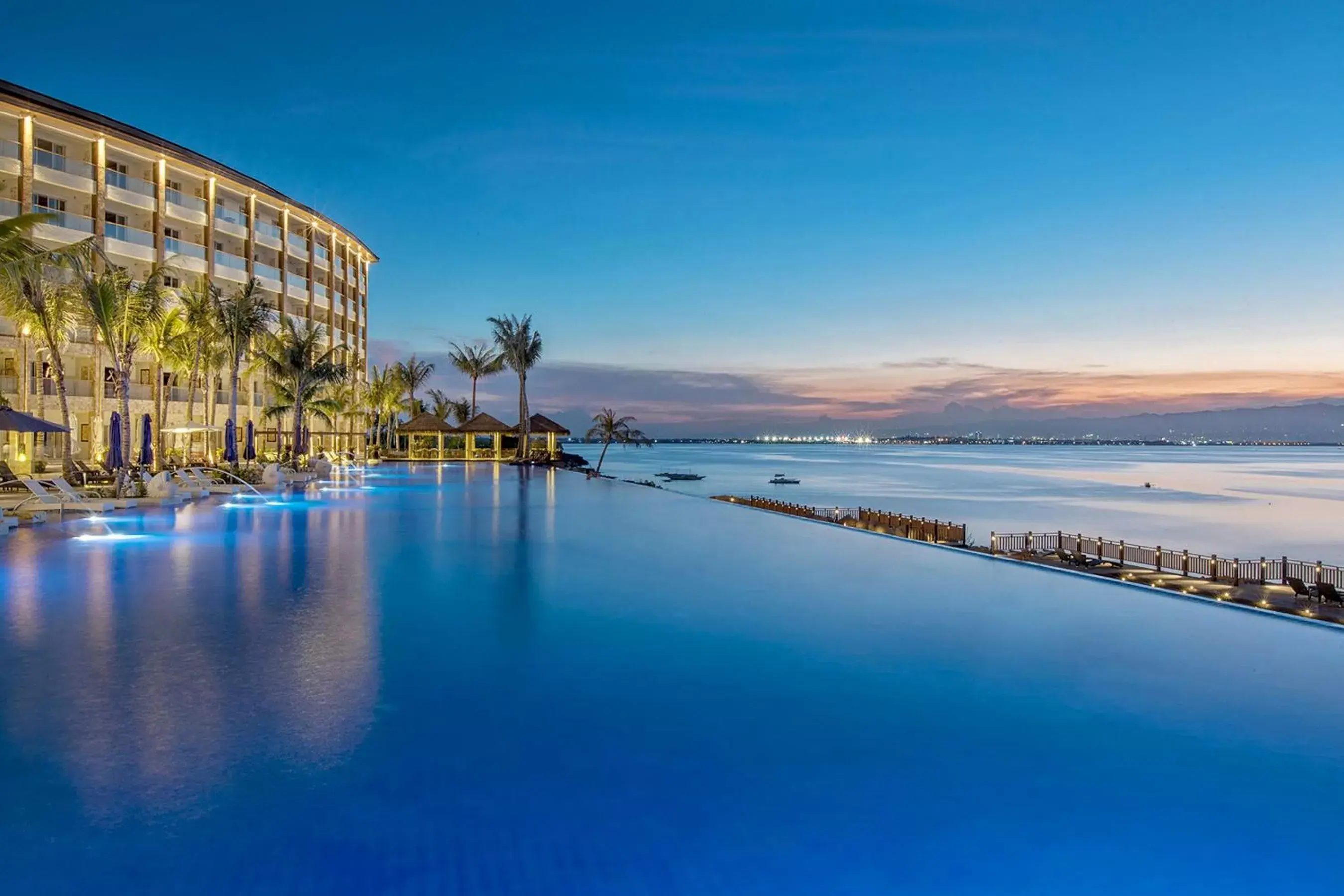 Swimming Pool in Dusit Thani Mactan Cebu Resort