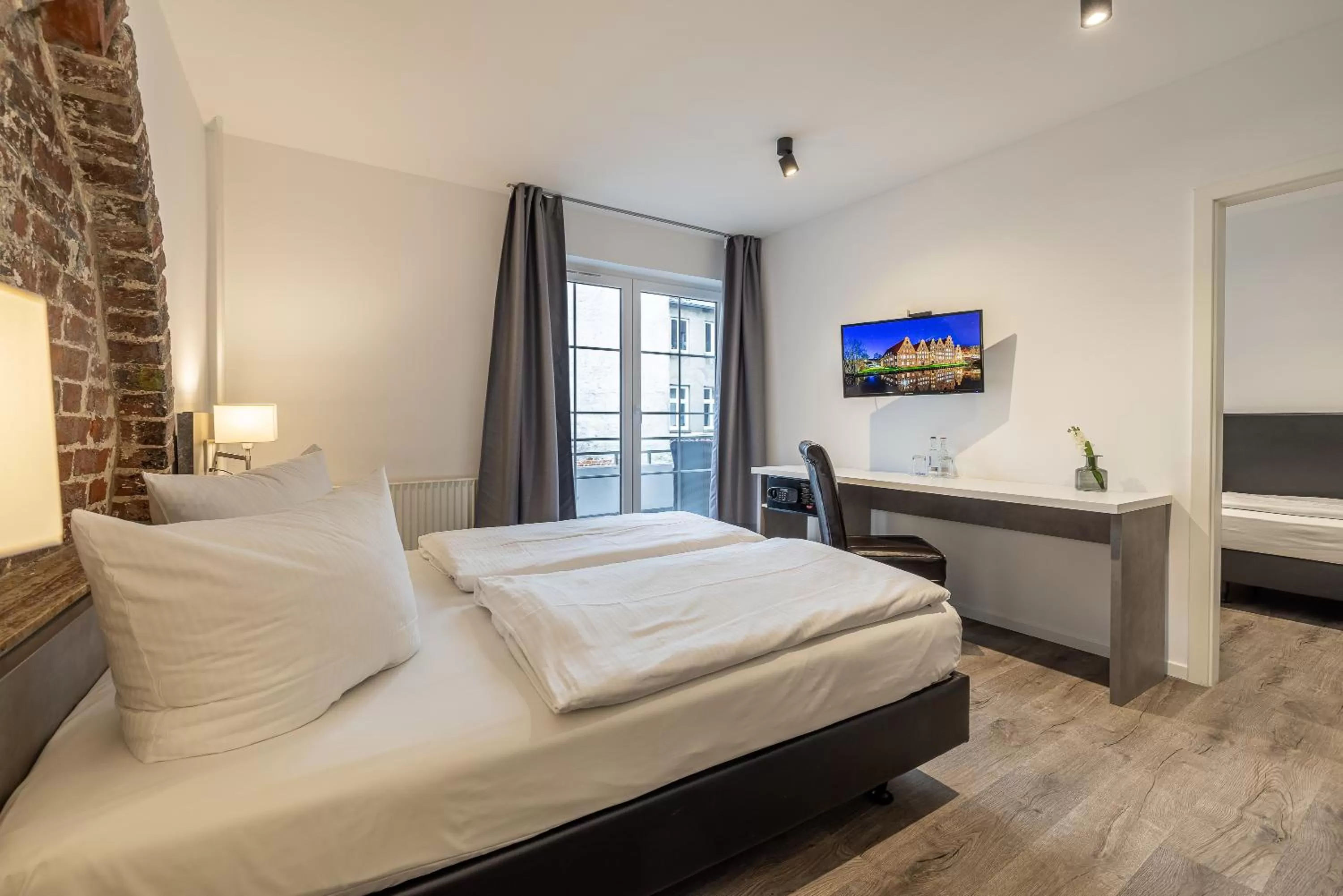 TV and multimedia, Bed in Hotel KO15