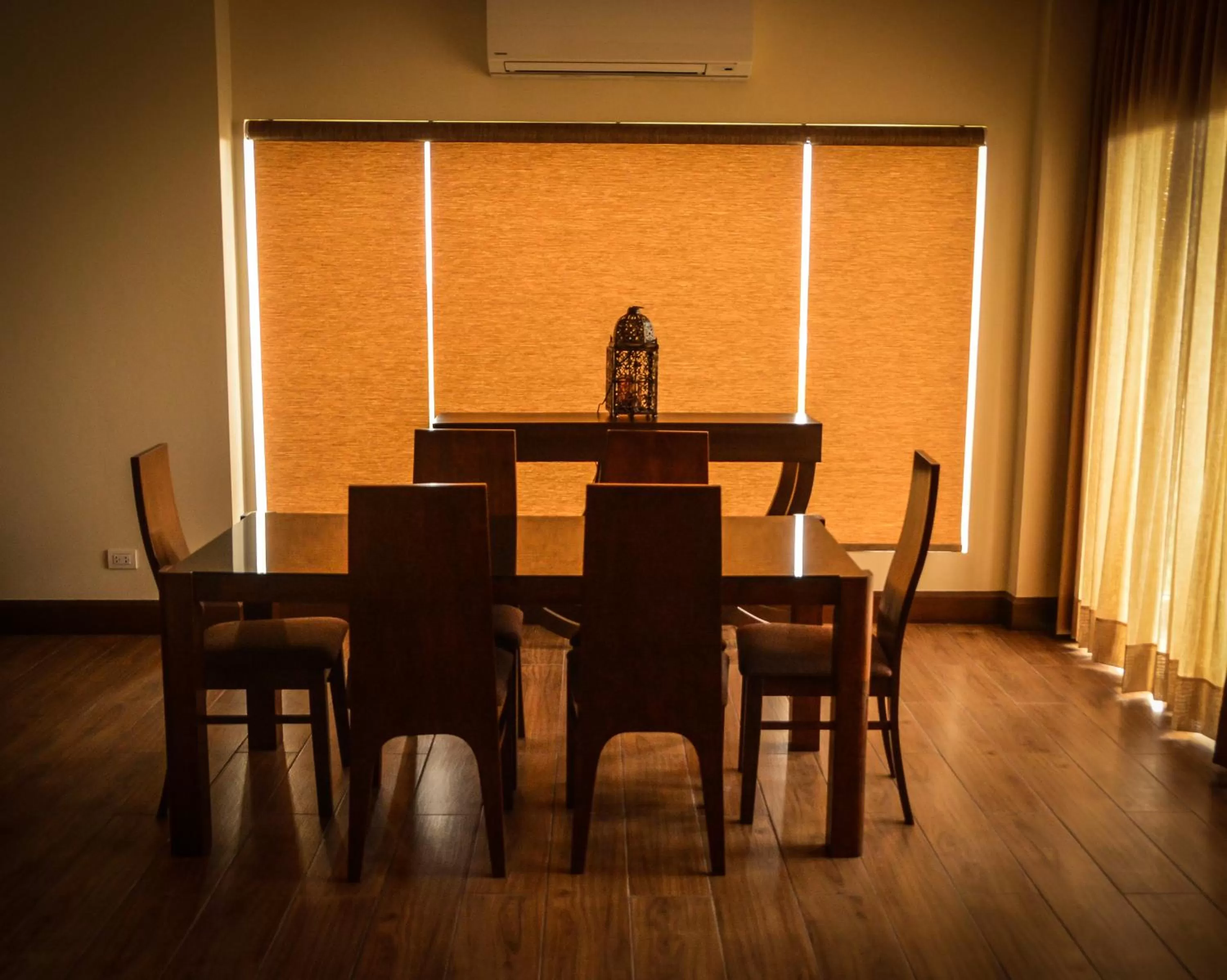 Bedroom in Hotel Monticello Tagaytay