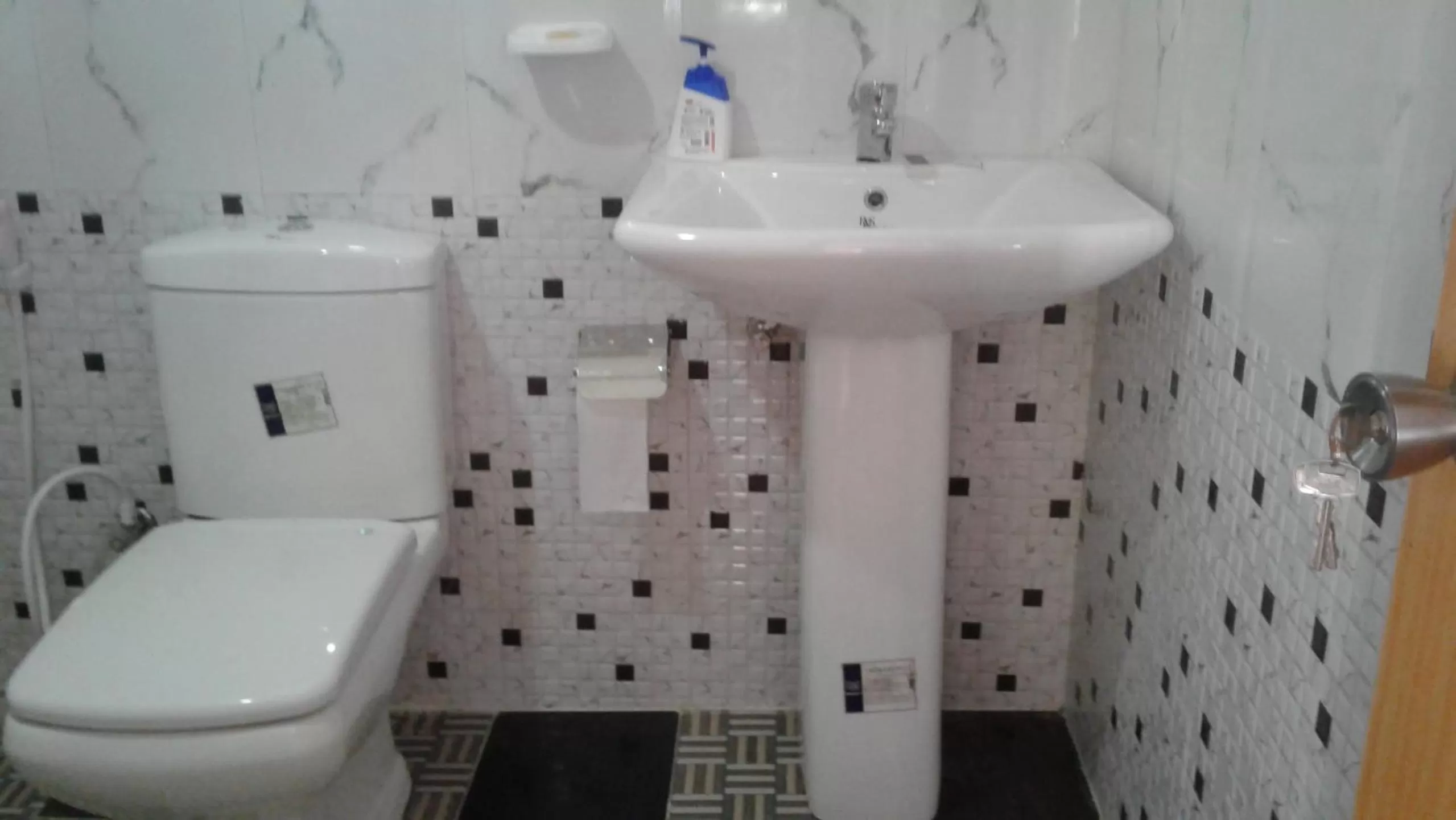 Bathroom in Malithis lodge