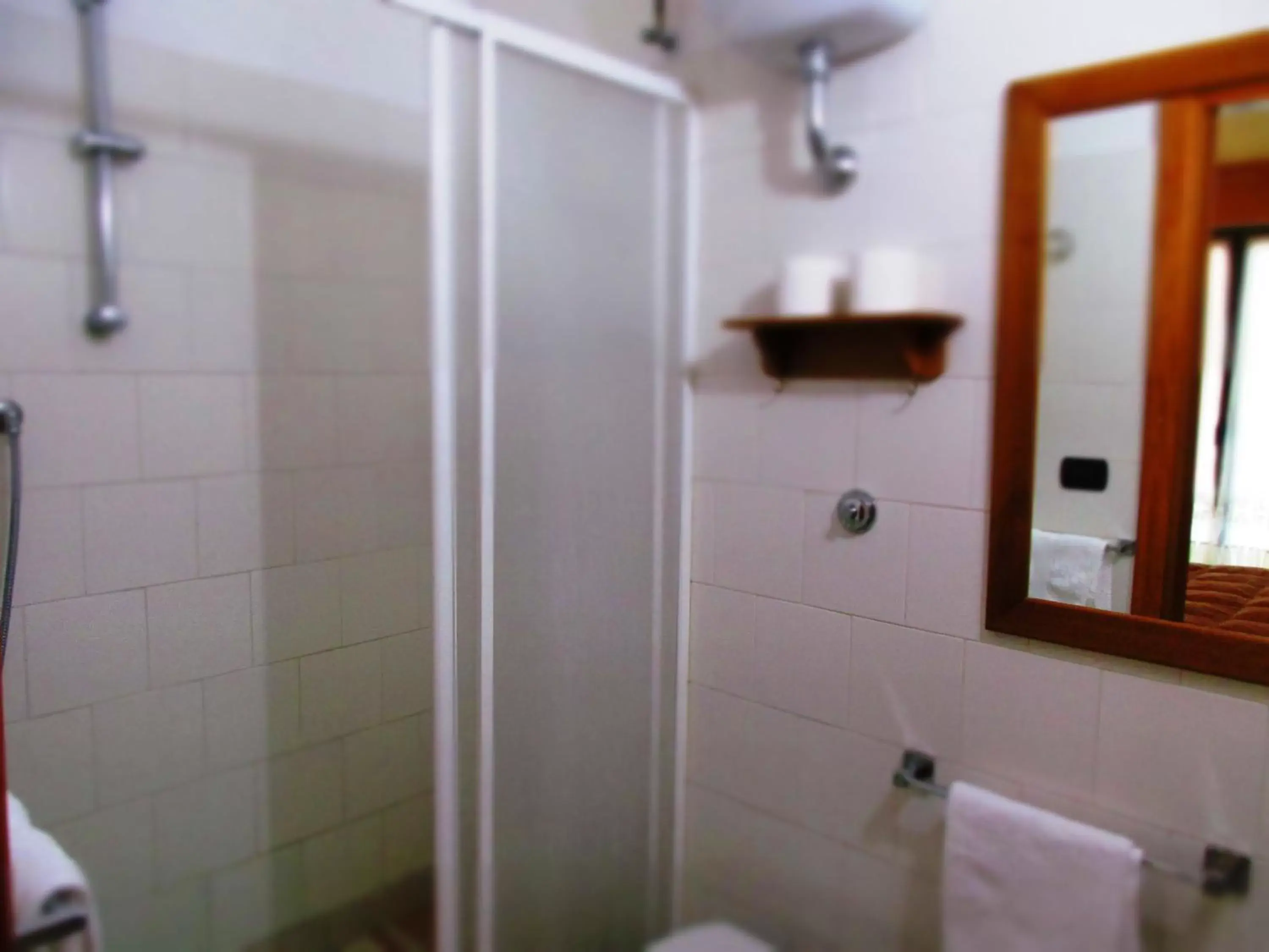 Bathroom in Hotel Rosso Di Sera