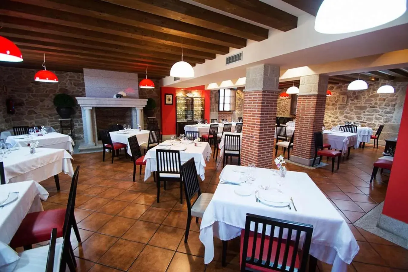 Restaurant/Places to Eat in Posada Doña Urraca