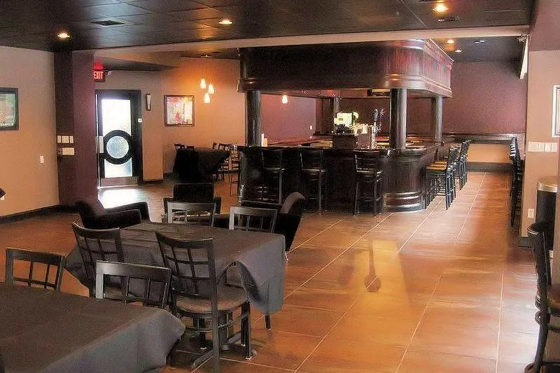 Restaurant/places to eat in Causeway Bay Hotel