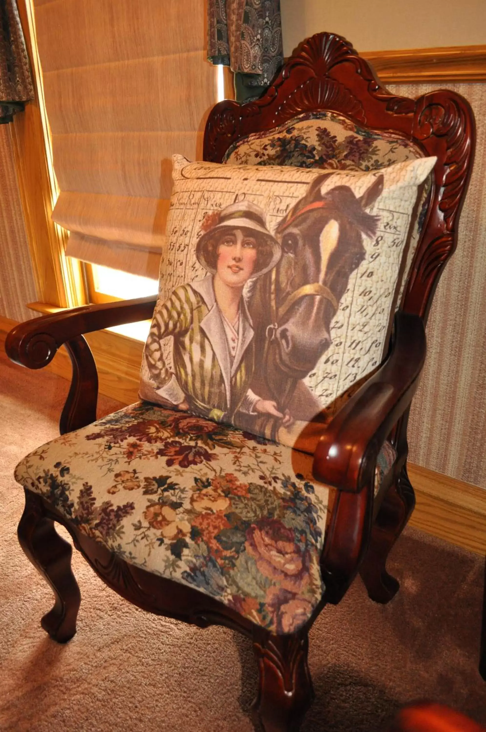 Seating Area in Queen Anne Bed and Breakfast