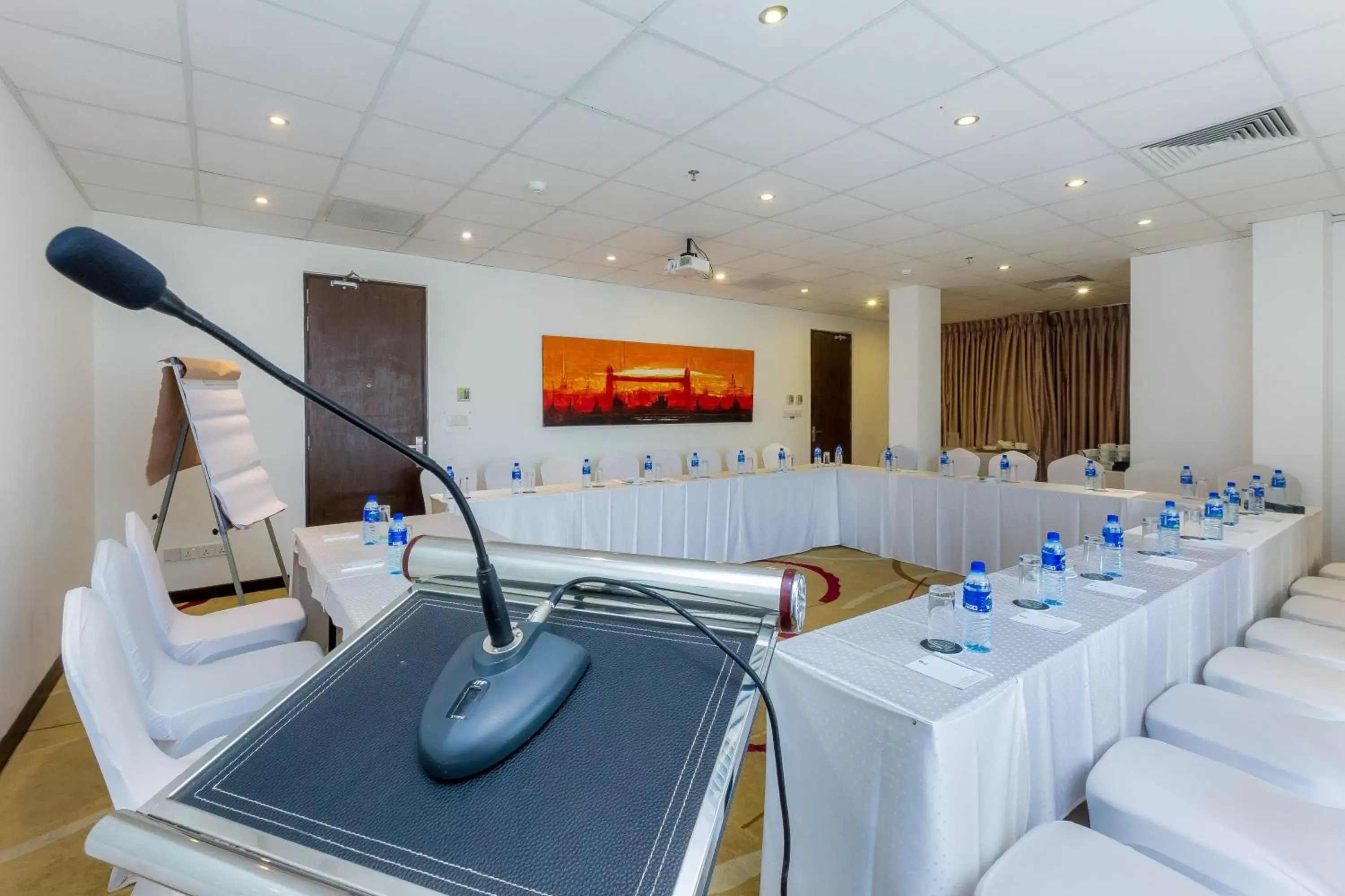 Business facilities in Best Western Elyon Colombo